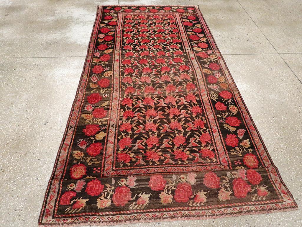 Alfombra de acento caucásica Karabagh de mediados del siglo XX Lana en venta