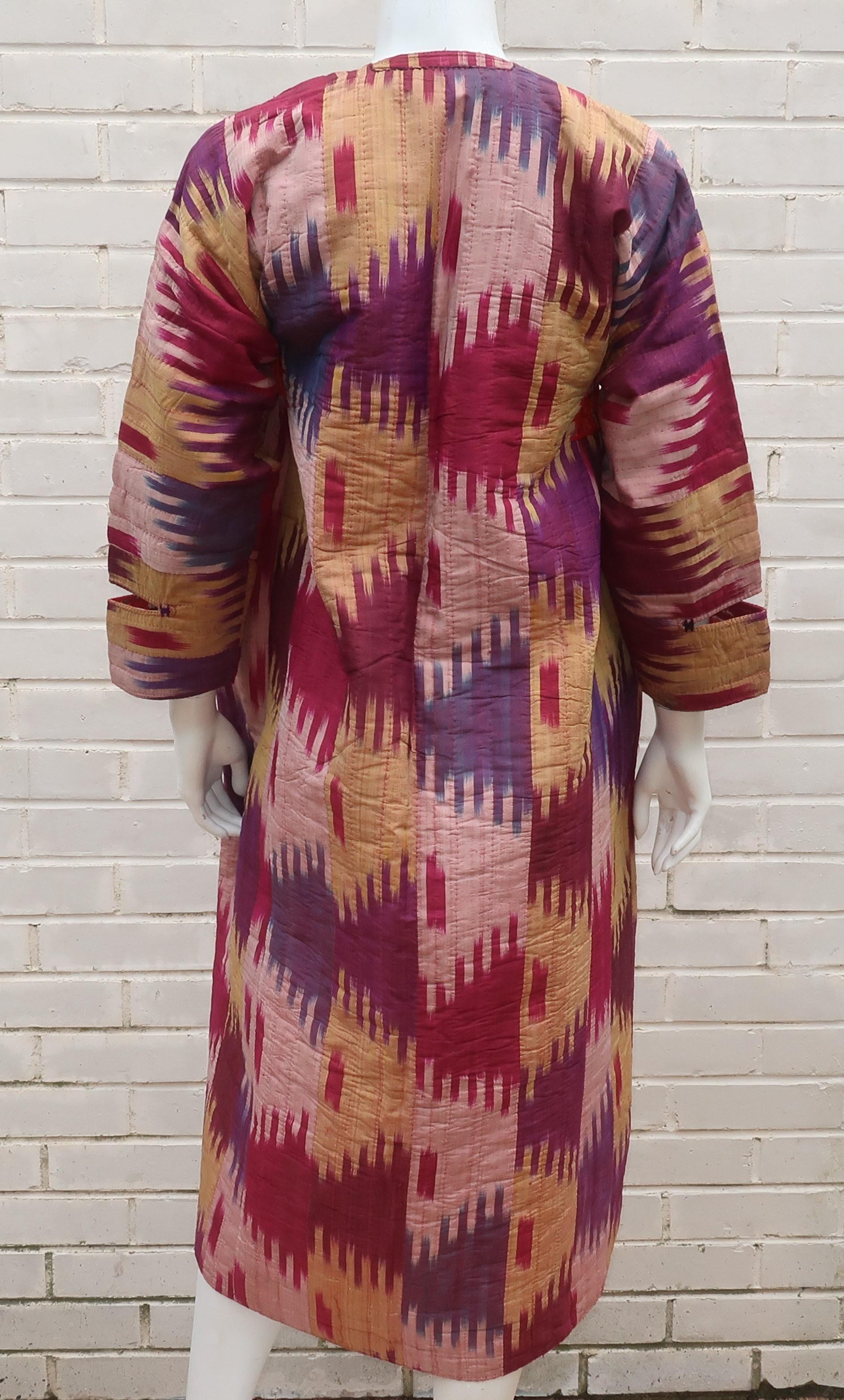Mid 20th Century Central Asian Quilted Silk Ikat Chapan Robe Coat For Sale 2