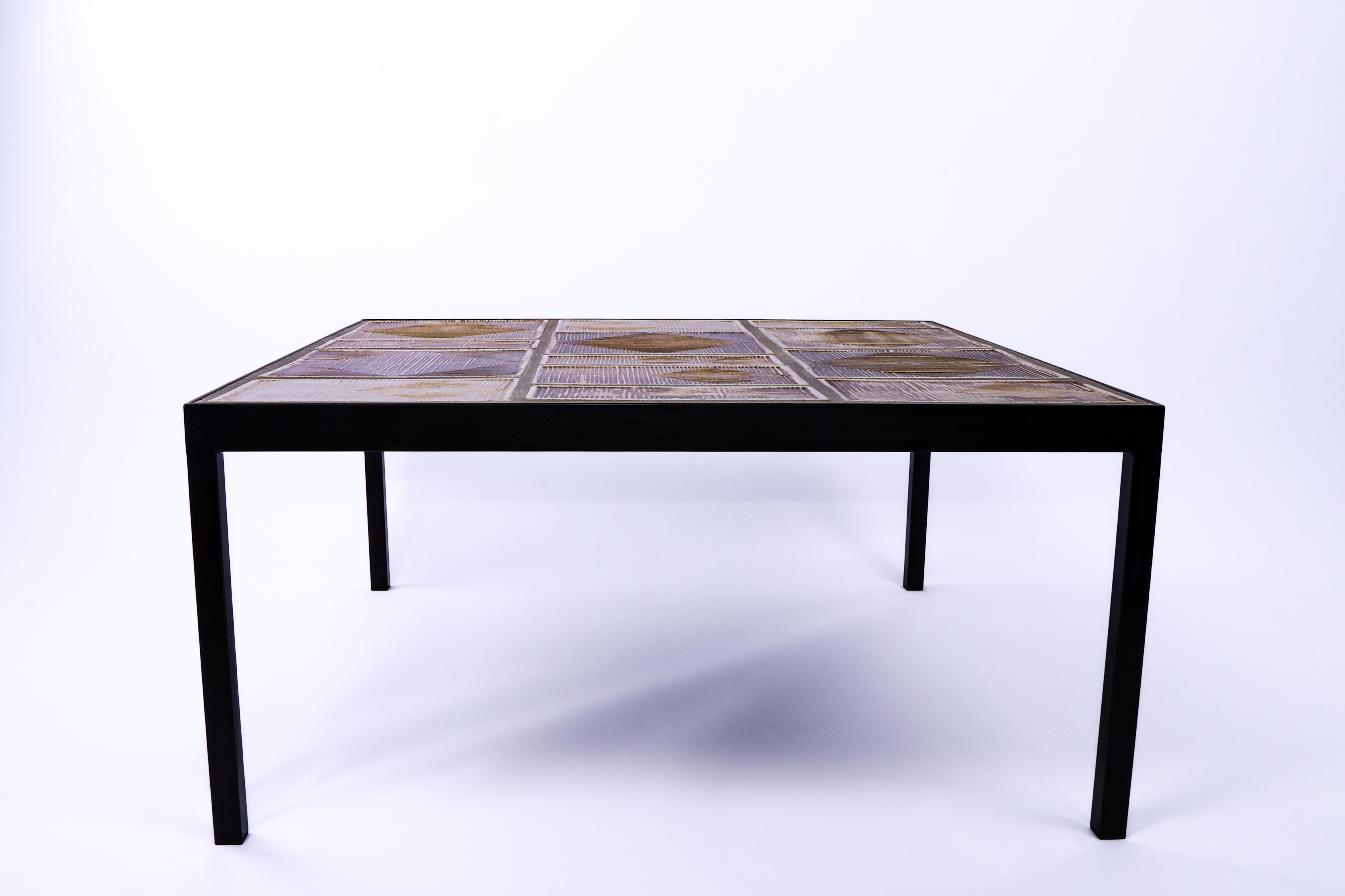 Table basse en céramique du milieu du XXe siècle de Vallauris, Roger Capron Excellent état - En vente à PARIS, FR