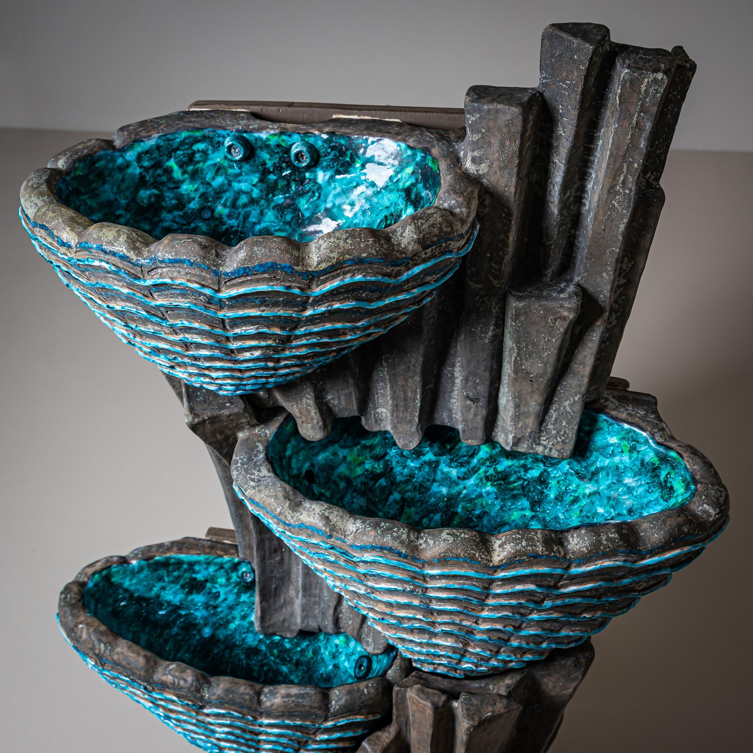 Mid-20th Century Ceramic Indoor Fountain, likely Venice, San Polo For Sale 7