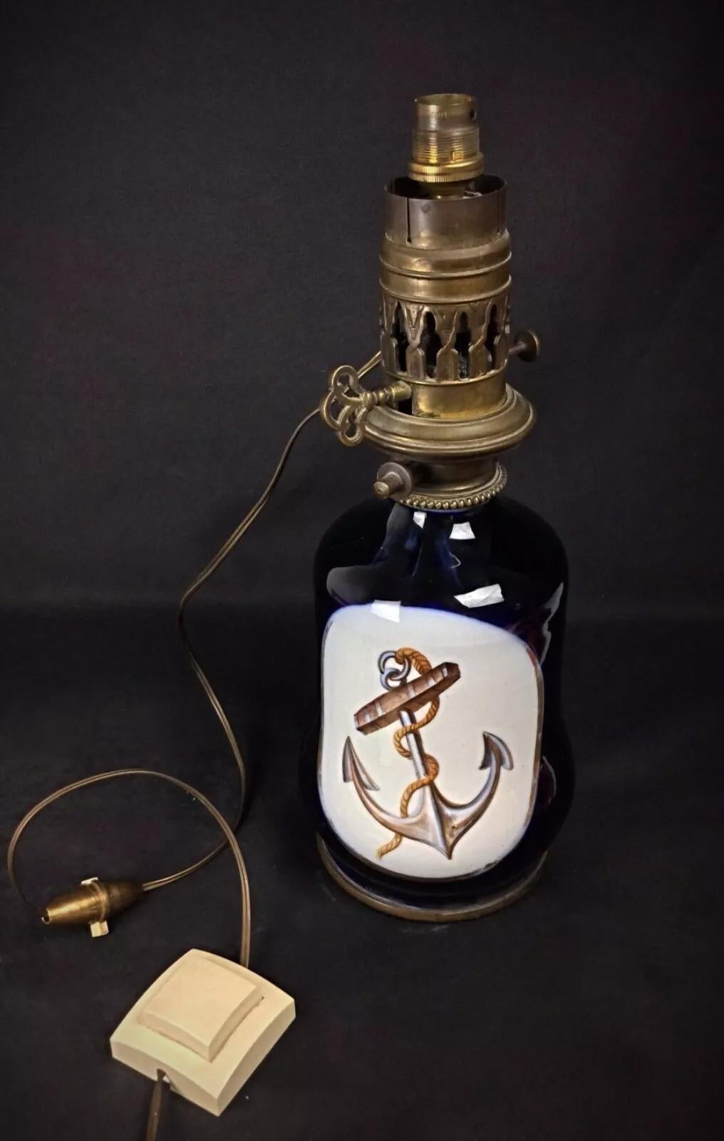 Céramique Base de lampe en céramique du milieu du 20e siècle avec motif d'ancre nautique - 2Y312 en vente