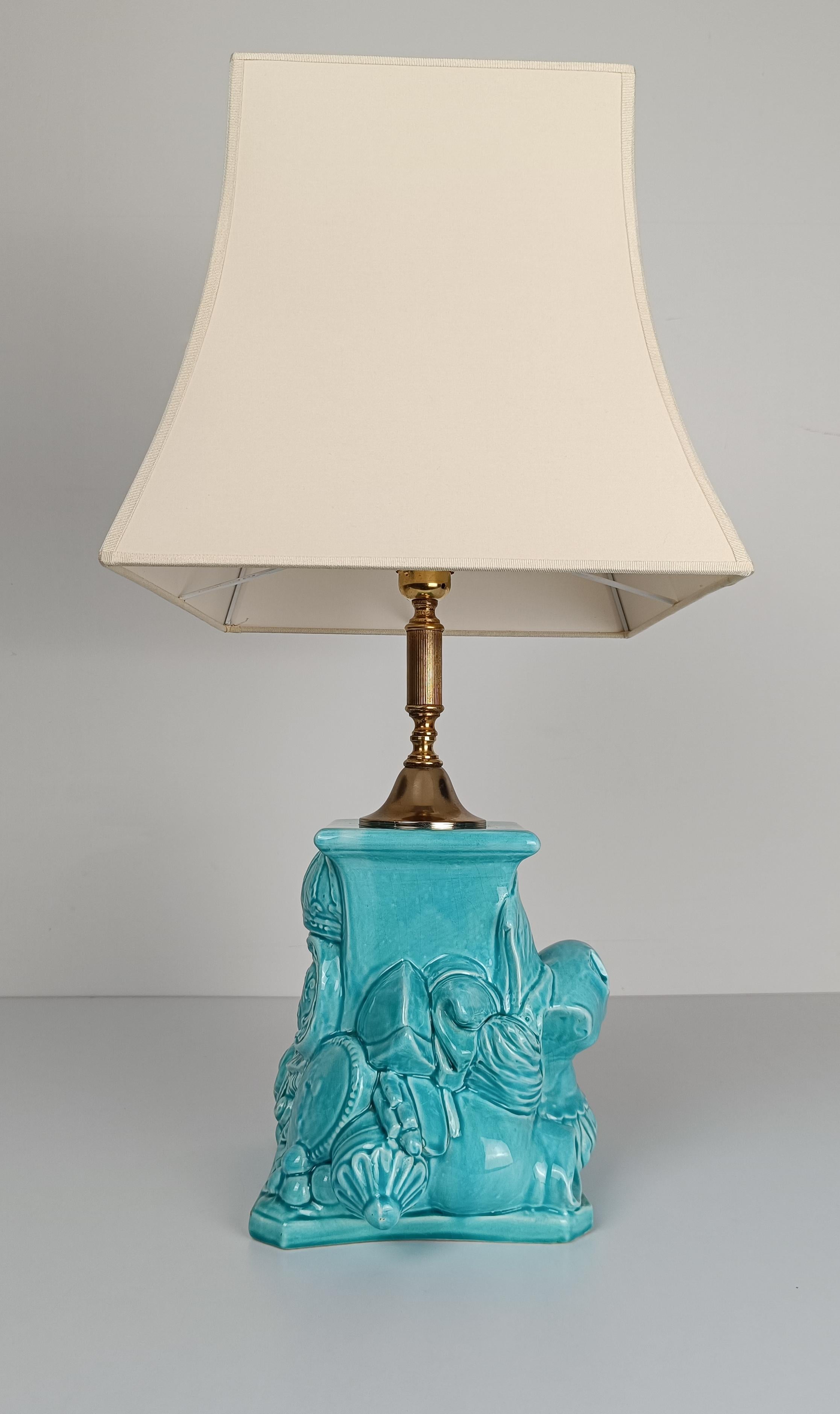 Mid 20th Century Ceramic Lamp Decorated with Italian Renaissance Arms and Armor For Sale 7