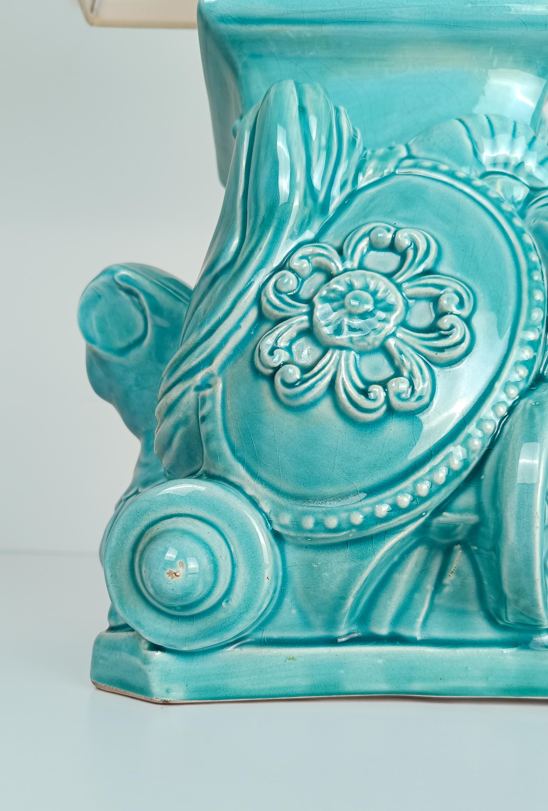 Mid 20th Century Ceramic Lamp Decorated with Italian Renaissance Arms and Armor For Sale 8