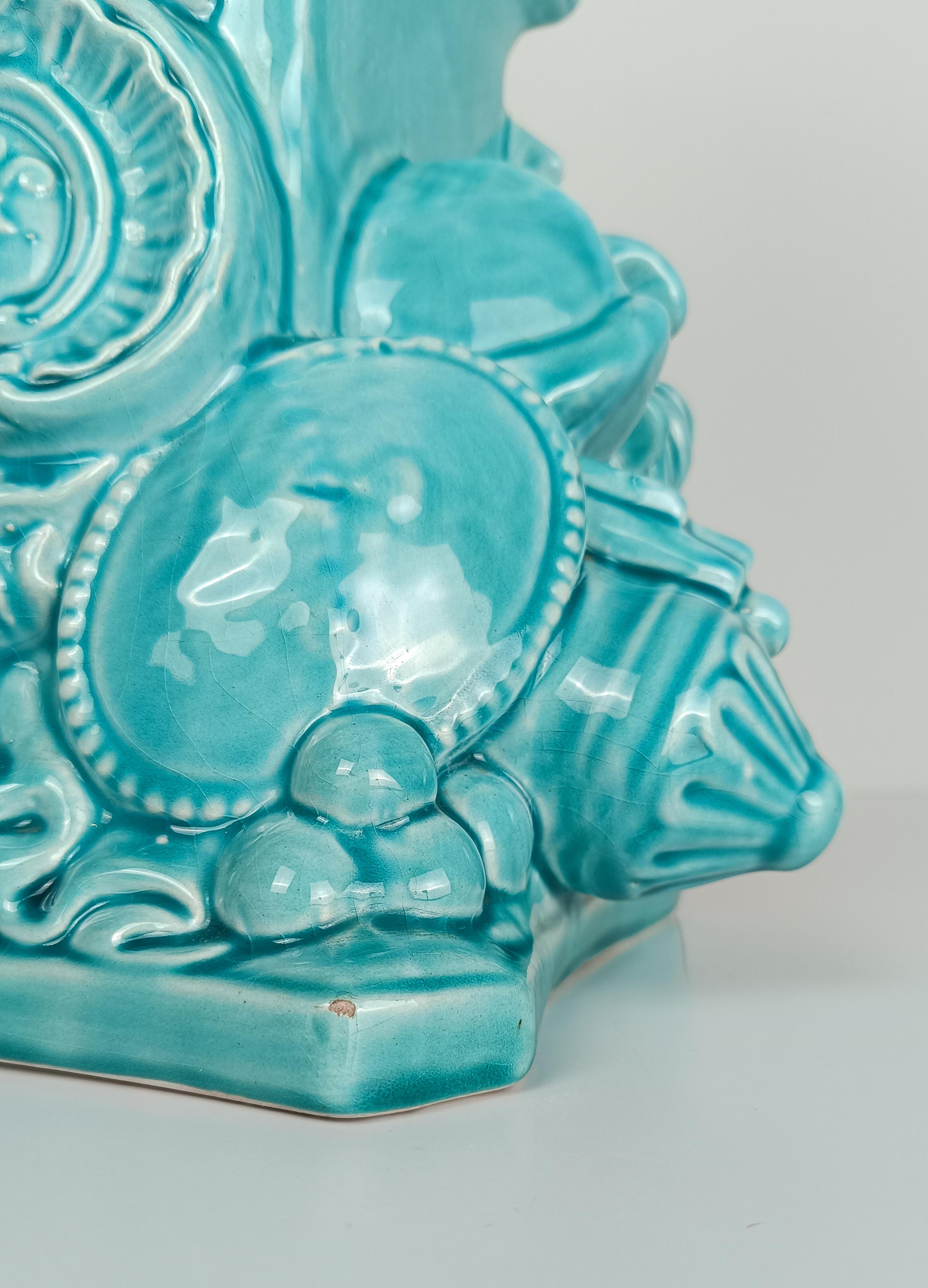 Mid 20th Century Ceramic Lamp Decorated with Italian Renaissance Arms and Armor For Sale 14