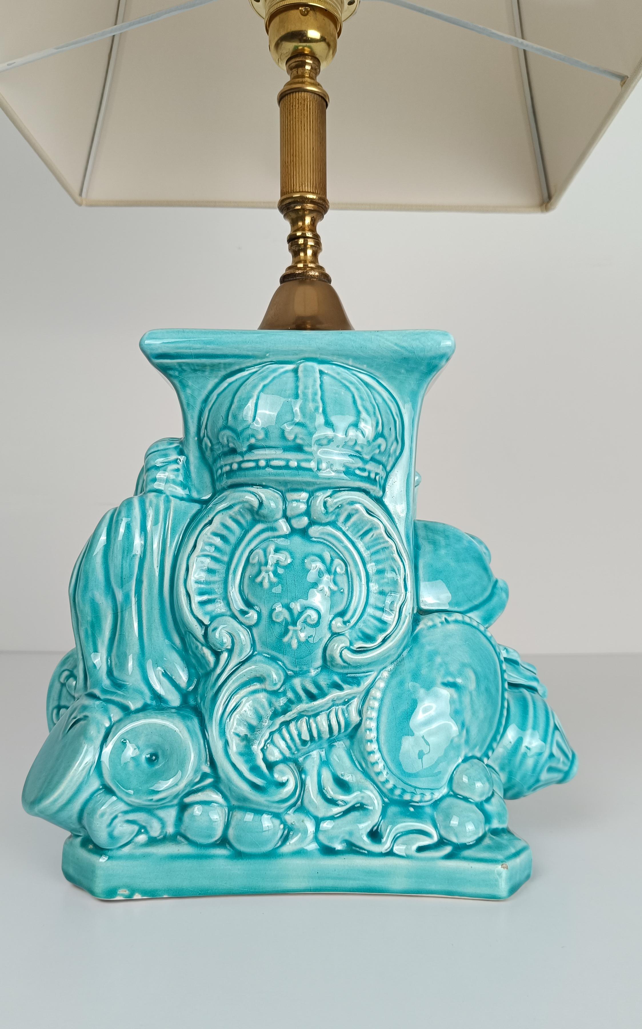 Mid 20th Century Ceramic Lamp Decorated with Italian Renaissance Arms and Armor For Sale 15