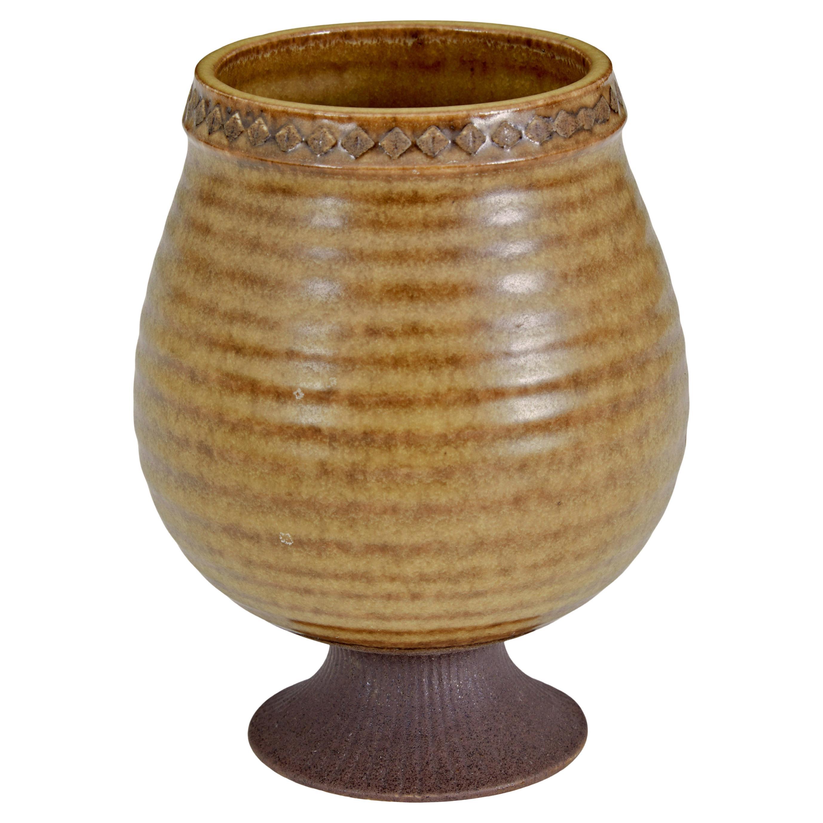 Mid 20th century ceramic pot by Gunnar Nylund of Rorstrand im Angebot
