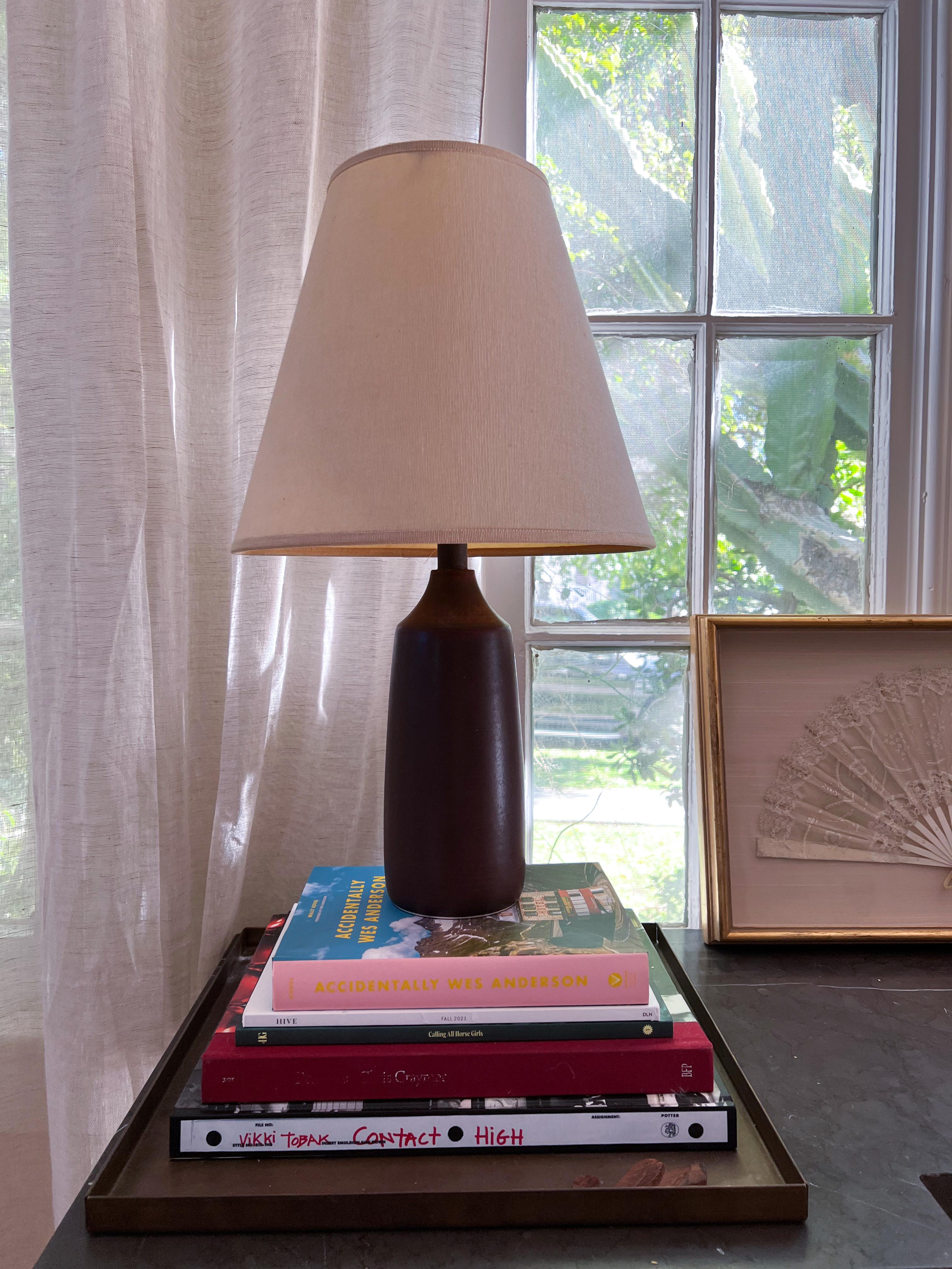 American Mid 20th Century Ceramic Table Lamp For Sale