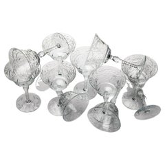 Lot de 10 flûtes à champagne du milieu du XXe siècle