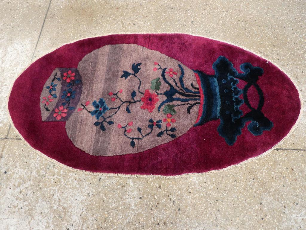Mid-20th Century Chinese Art Deco Oval Throw Rugs For Sale 6