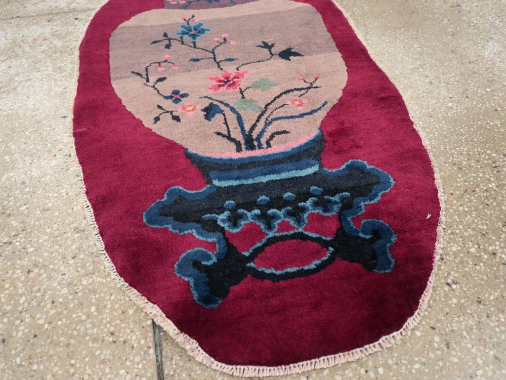 Mid-20th Century Chinese Art Deco Oval Throw Rugs For Sale 3