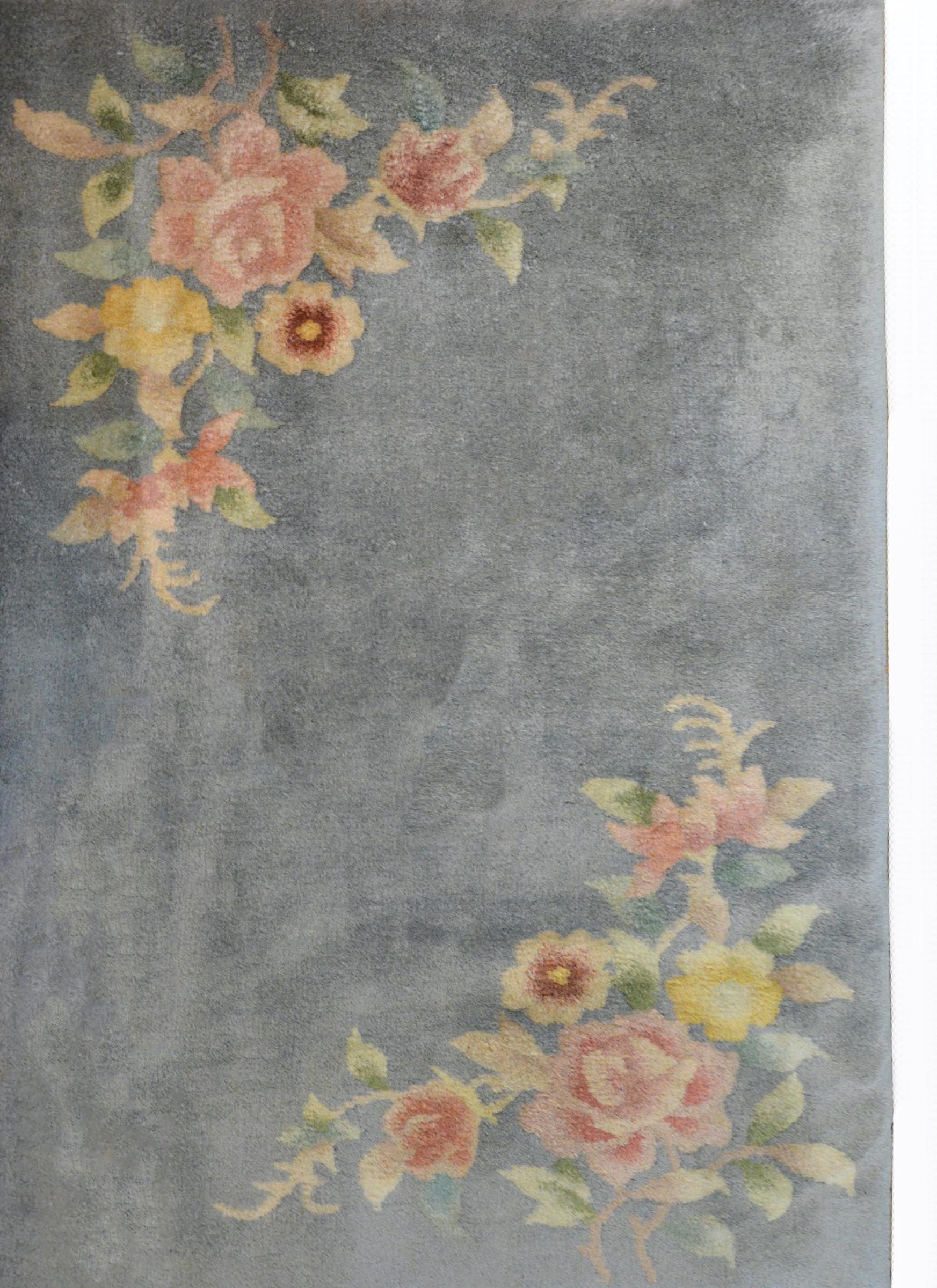 Vegetable Dyed Mid-20th Century Chinese Art Deco Rug For Sale