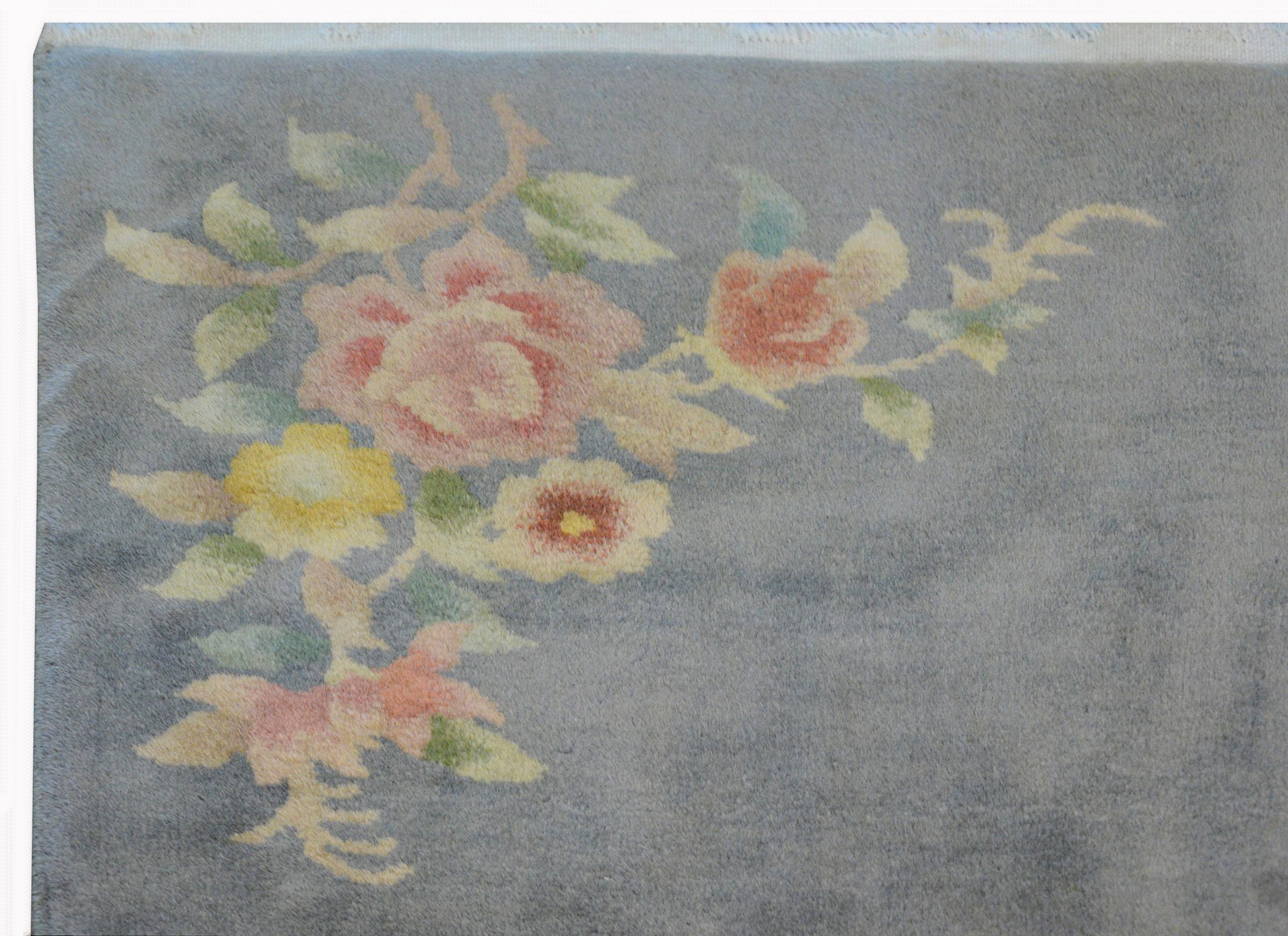 Wool Mid-20th Century Chinese Art Deco Rug For Sale