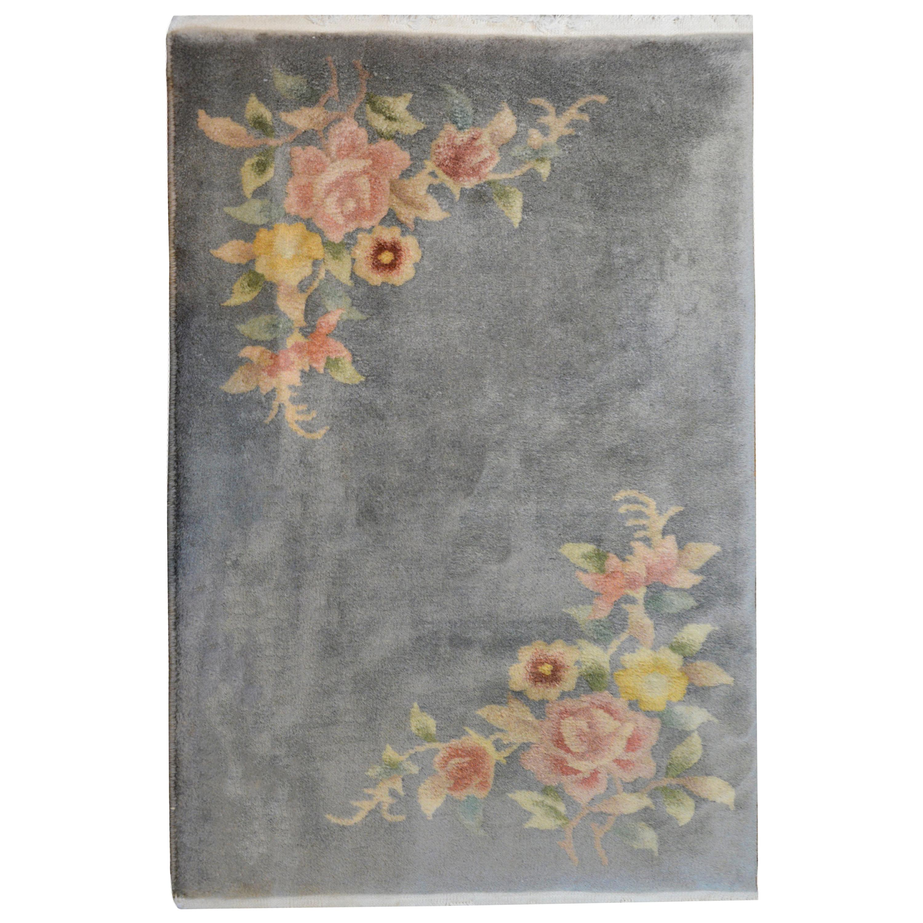 Mid-20th Century Chinese Art Deco Rug For Sale