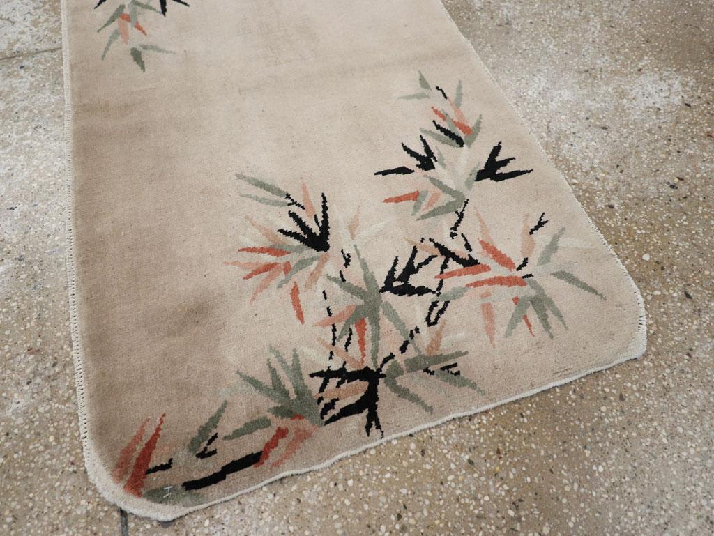 Mid-20th Century Chinese Art Deco throw rugs For Sale 3
