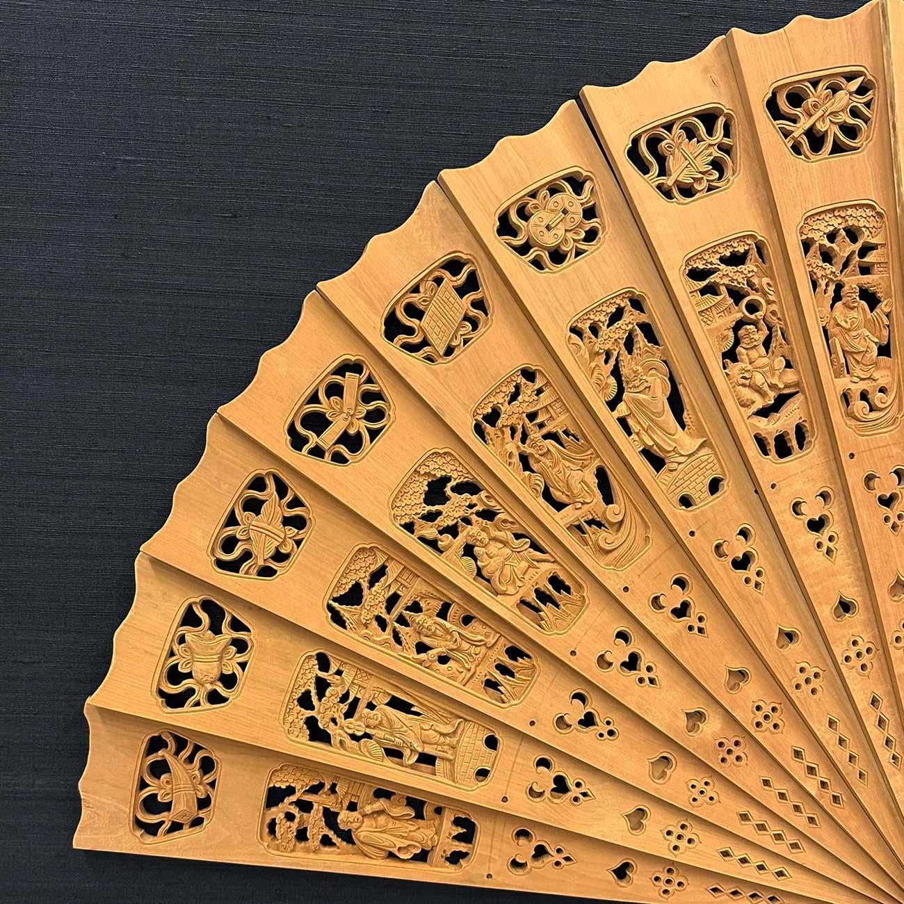 Chinese Export Mid-20th Century Chinese Boxwood Carved Decorative Fan For Sale