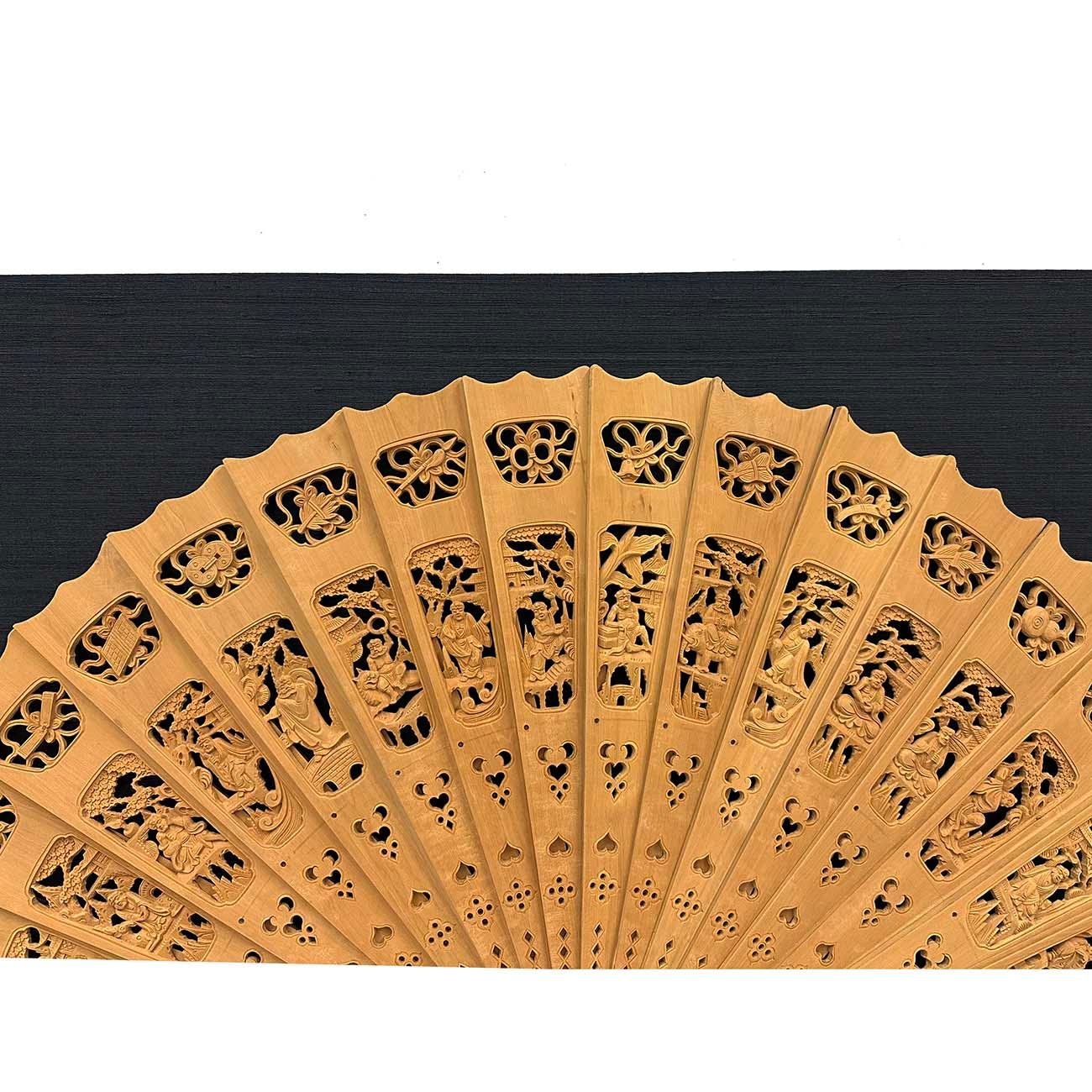 Mid-20th Century Chinese Boxwood Carved Decorative Fan In Good Condition For Sale In Pomona, CA