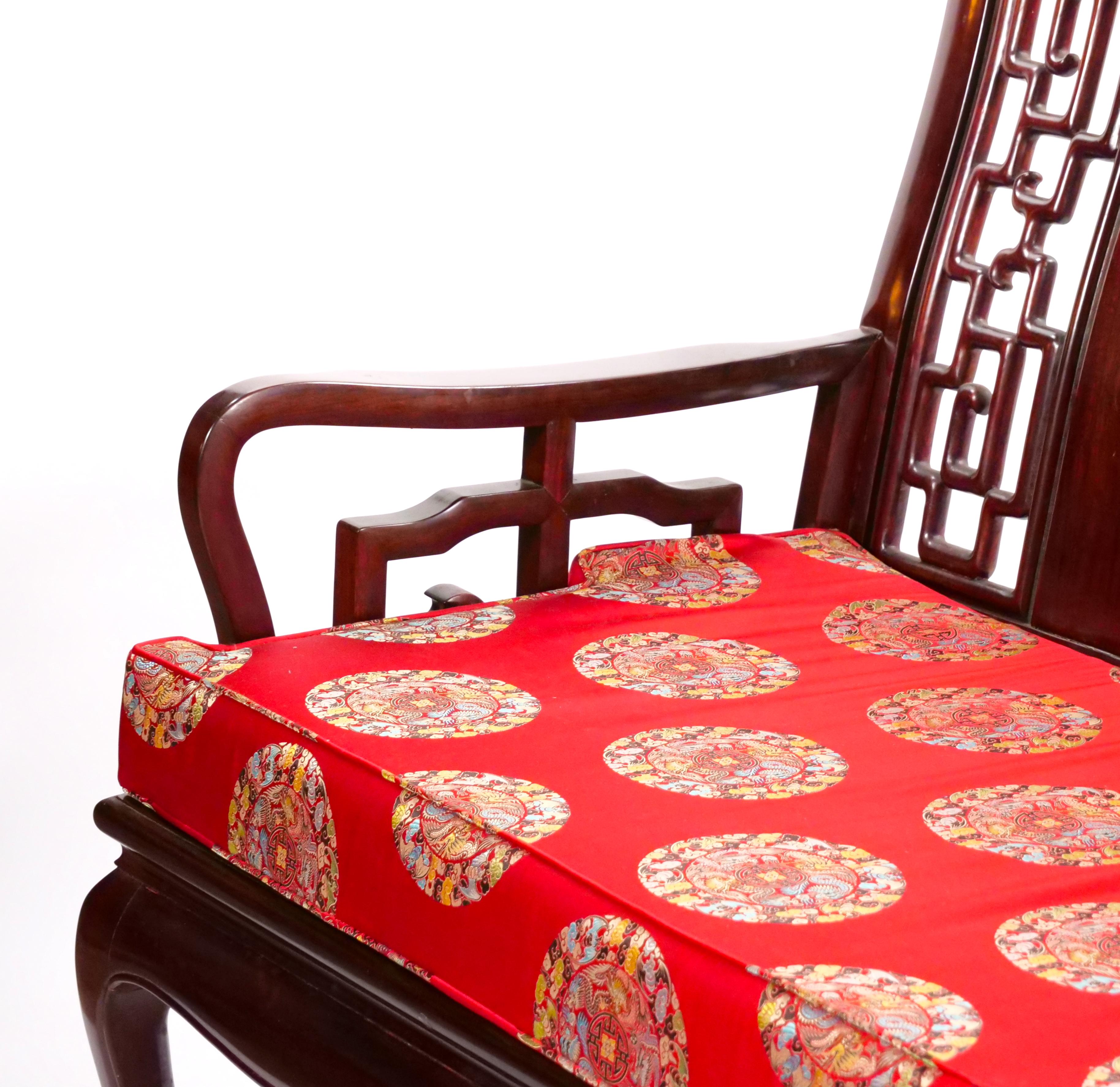 Banc long en palissandre chinois sculpté du milieu du 20e siècle, canapé en vente 2