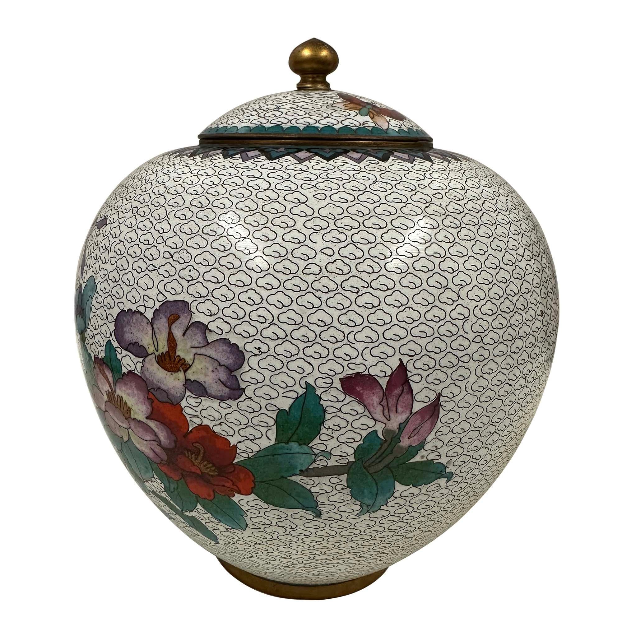 Cloissoné Mid-20th Century Chinese Cloisonne Ginger Jar with Chrysanthemums and Butterfly For Sale
