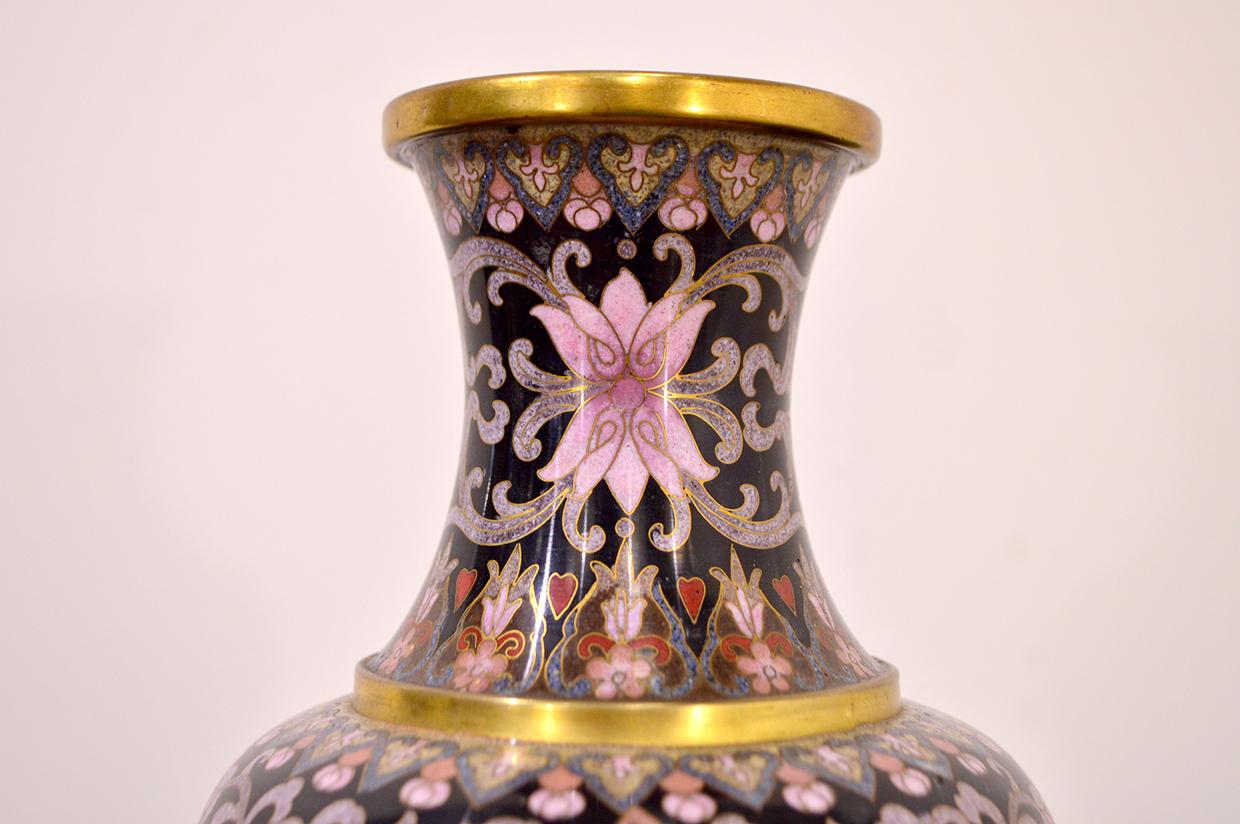 Mid-20th Century Chinese Cloisonné Vase For Sale 4