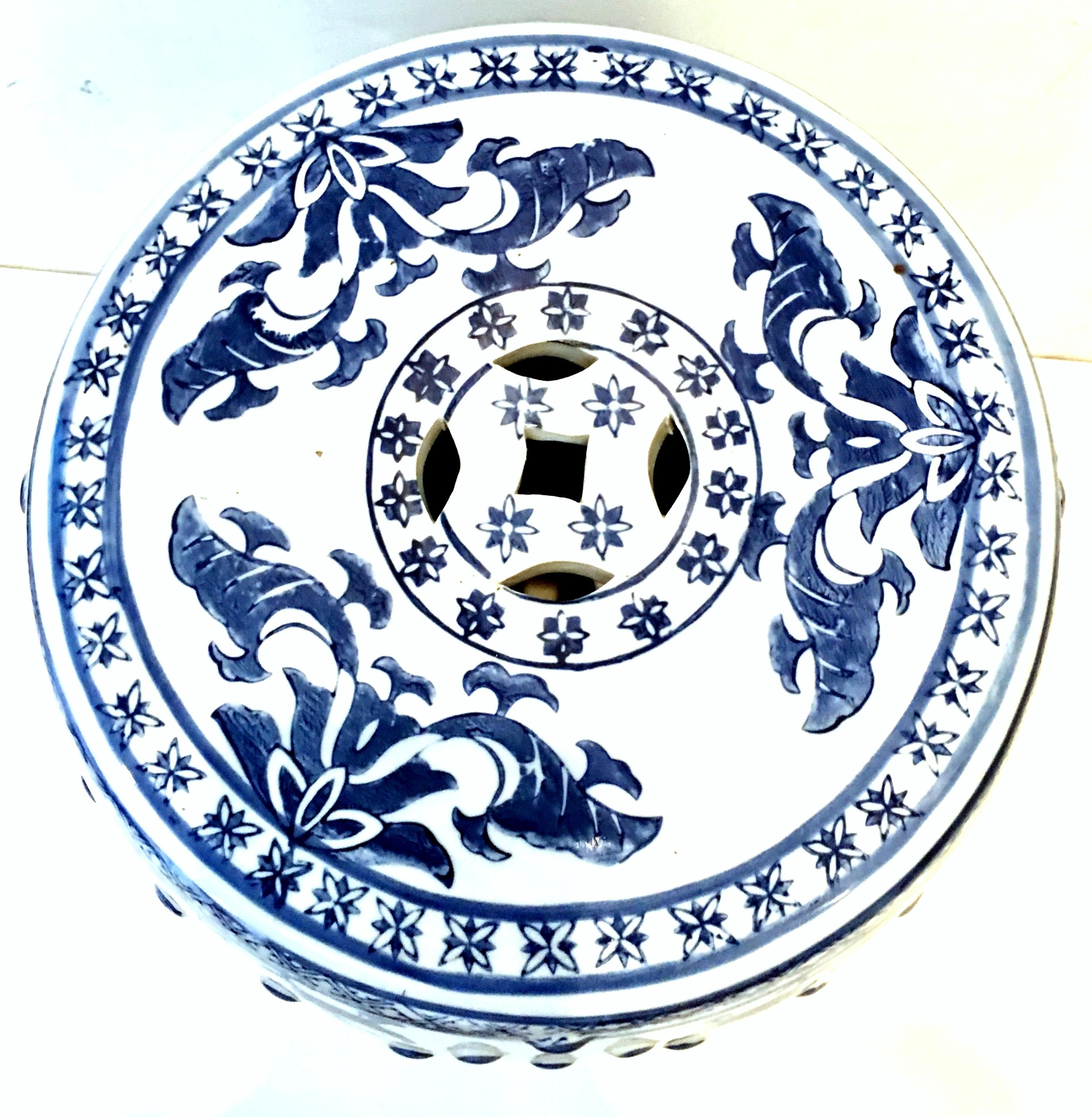 Mid-20th Century Chinese Export Hand-Painted Blue & White Garden Stool 1