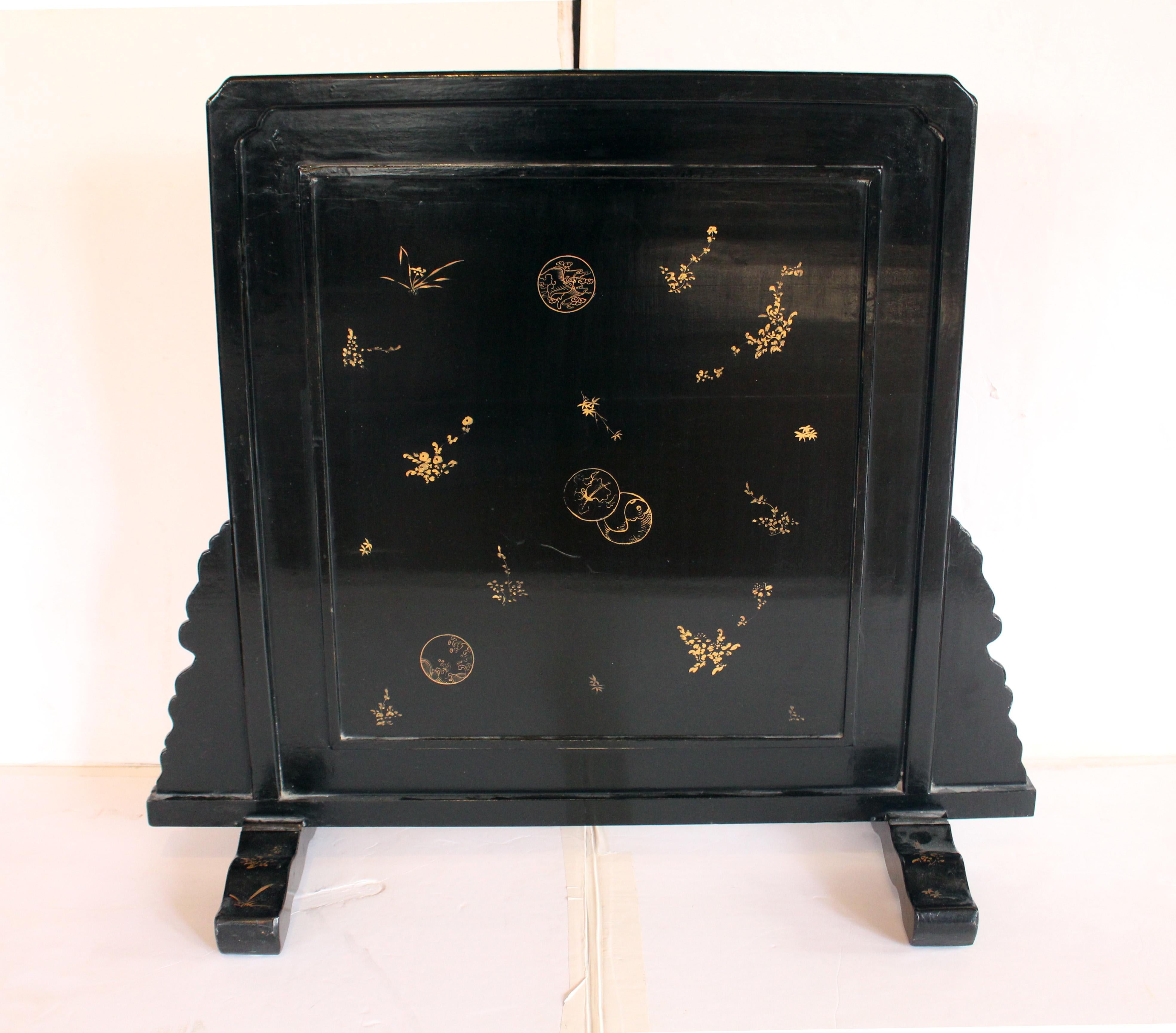 Gilt Mid-20th Century Chinese Export Lacquered Fire Screen
