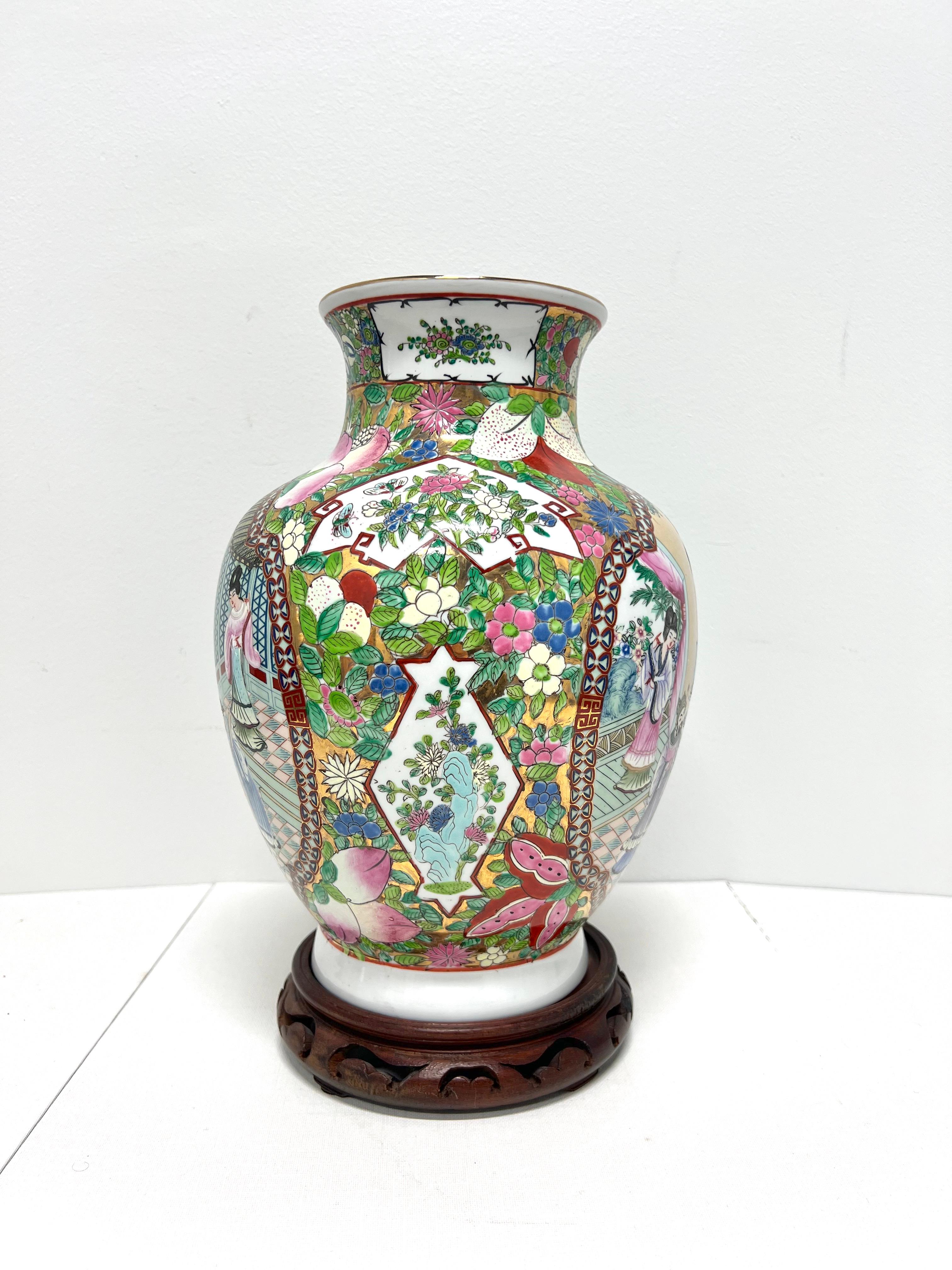 Hand-Painted Mid 20th Century Chinese Export Porcelain Hand Painted Vase on Stand For Sale