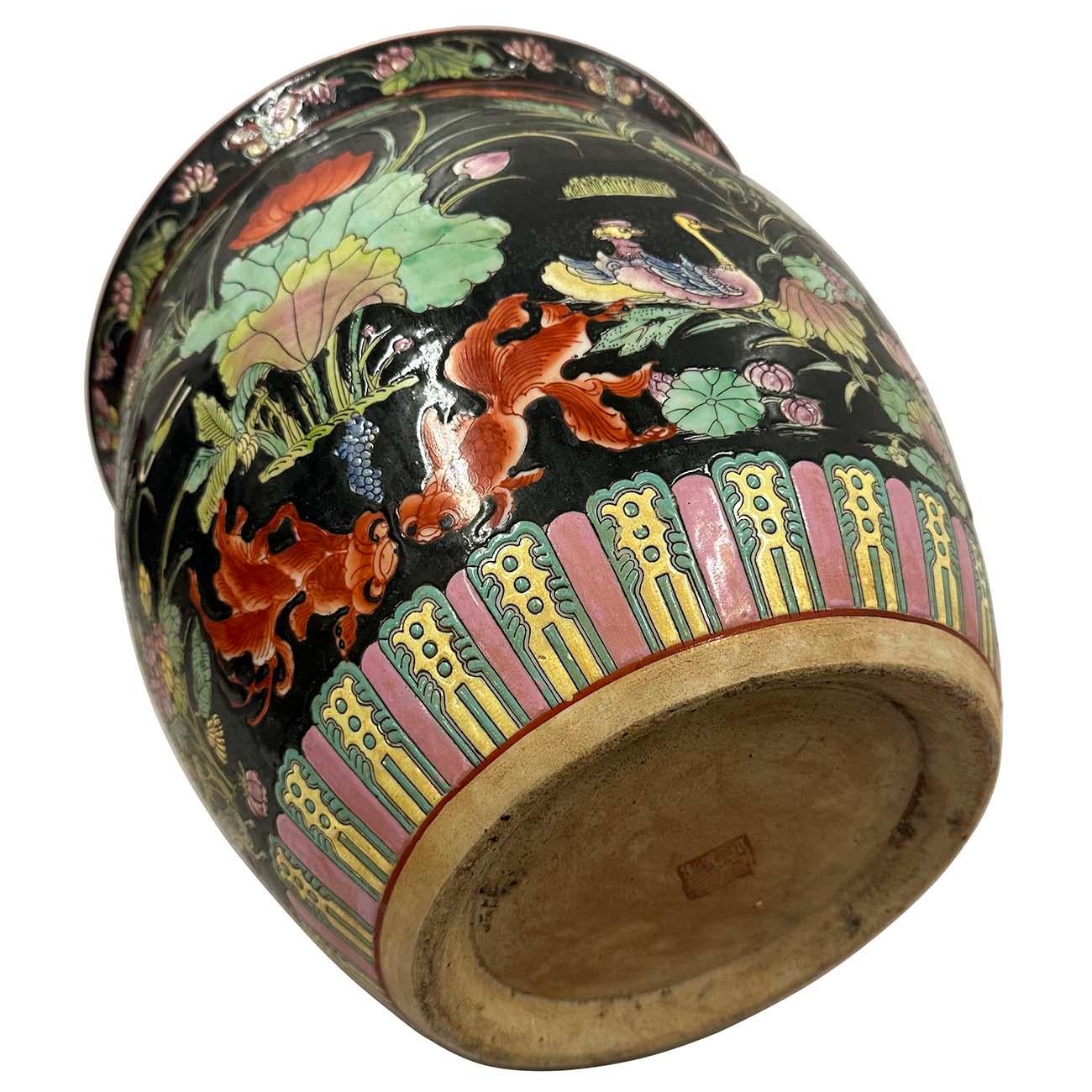 Bracelet/plante chinois Famille Noire en porcelaine du milieu du 20e siècle en vente 3