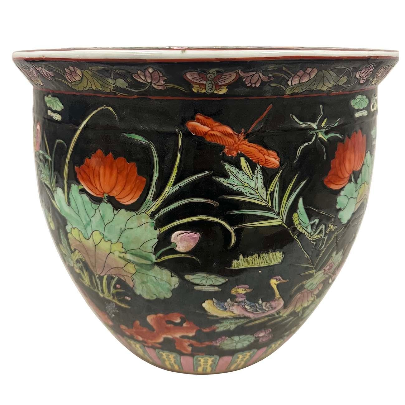 Exportation chinoise Bracelet/plante chinois Famille Noire en porcelaine du milieu du 20e siècle en vente