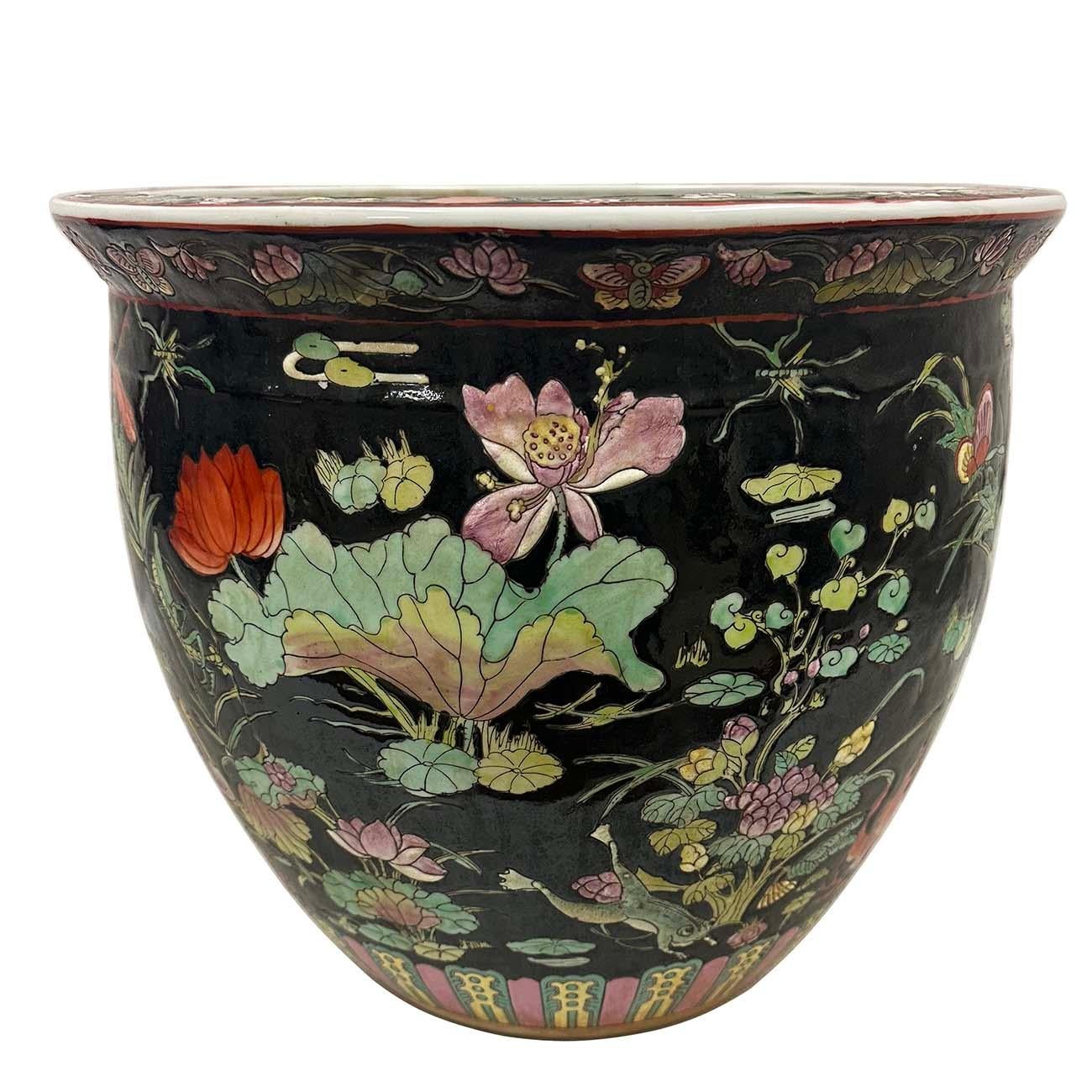 Fait main Bracelet/plante chinois Famille Noire en porcelaine du milieu du 20e siècle en vente