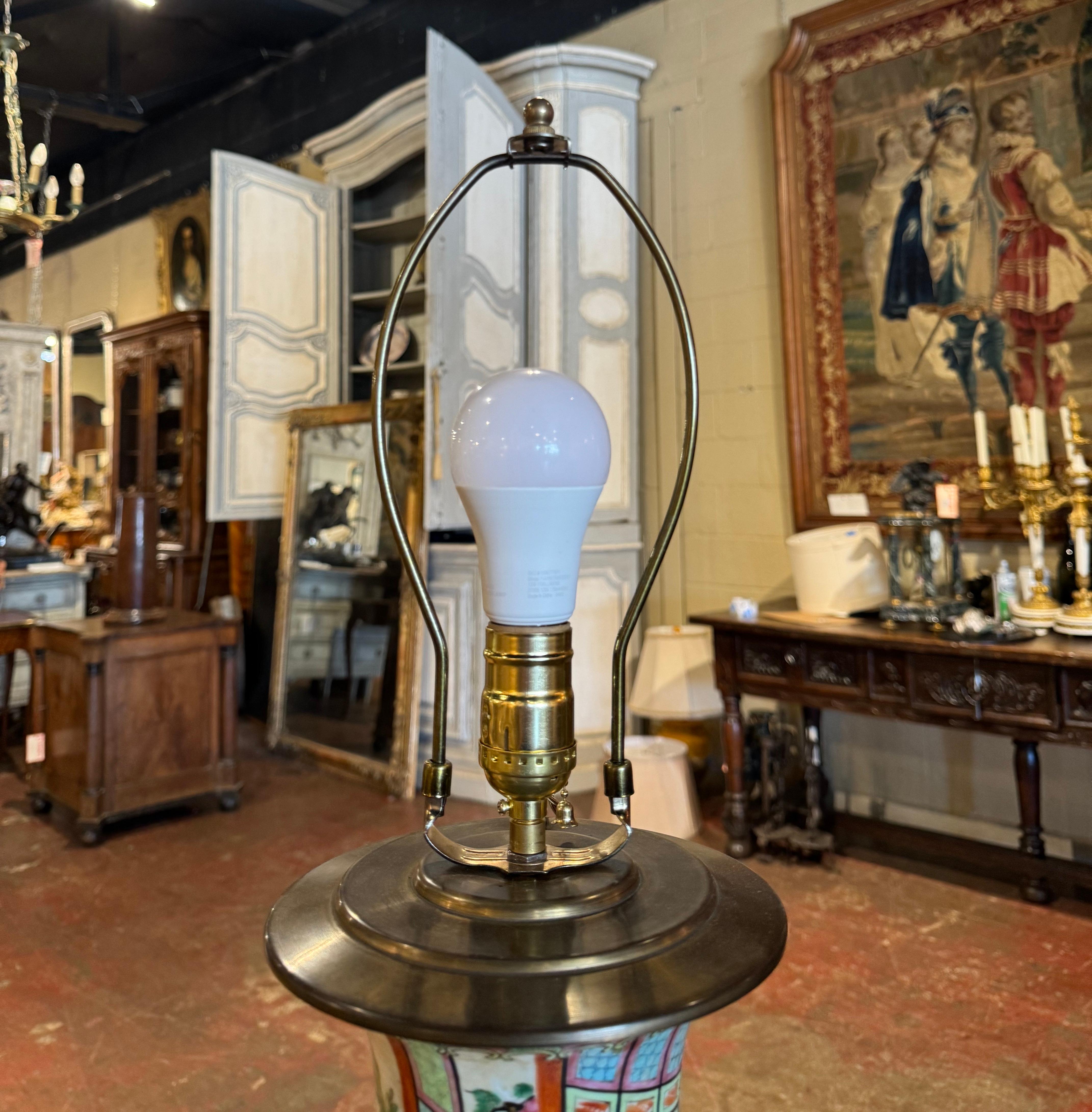 Mid-20th Century Chinese Famille Rose Porcelain Vase Table Lamp In Excellent Condition In Dallas, TX