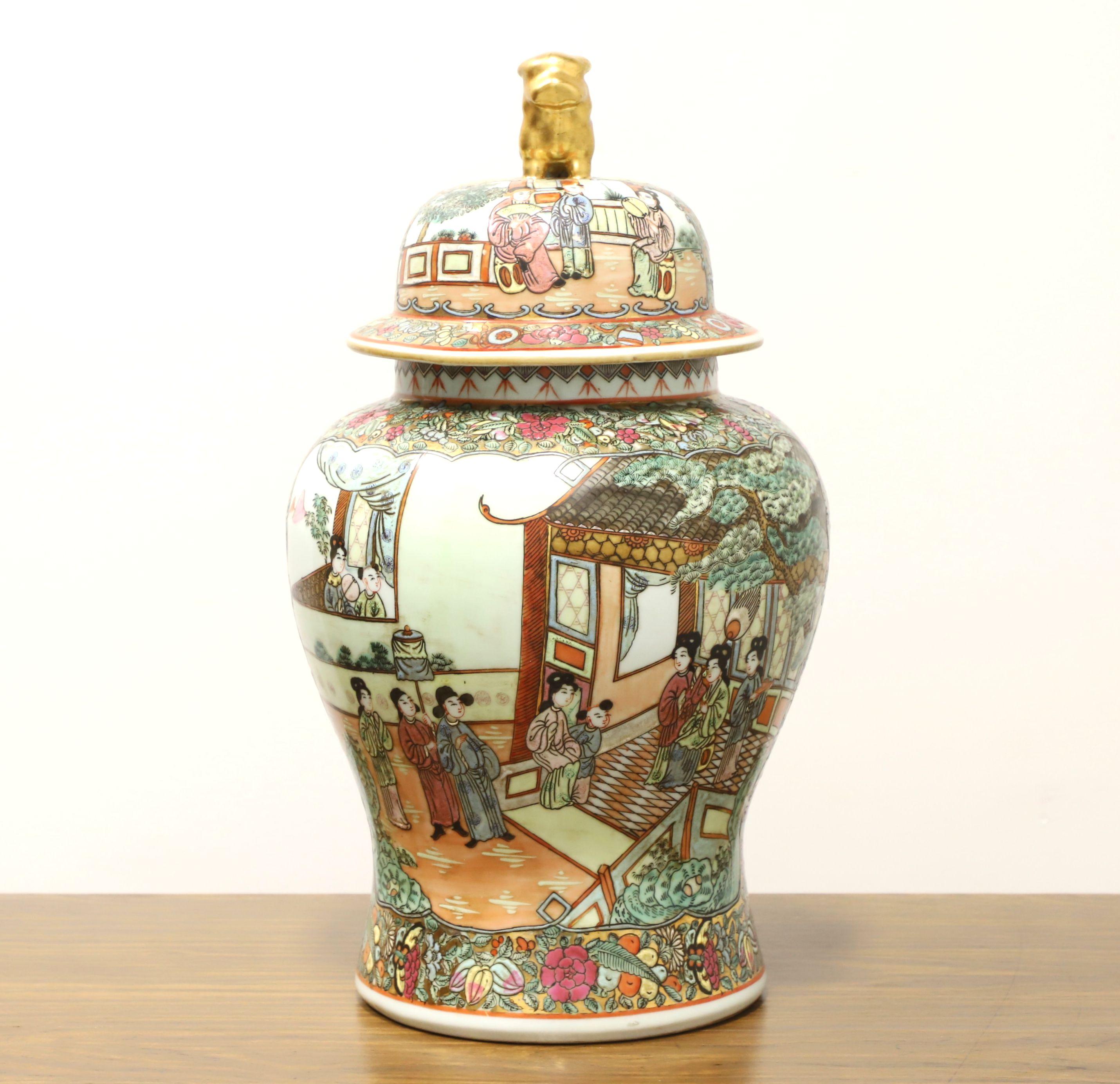 Mid 20th Century Chinese Ginger Jar with Dog on Lid For Sale 4