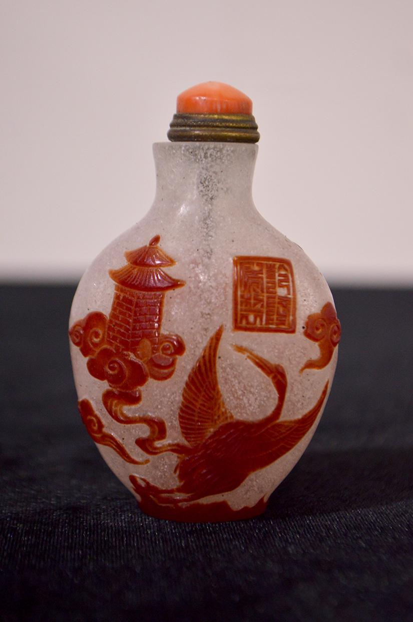 Hand-Carved Mid-20th Century Chinese Glass Snuff Bottle For Sale