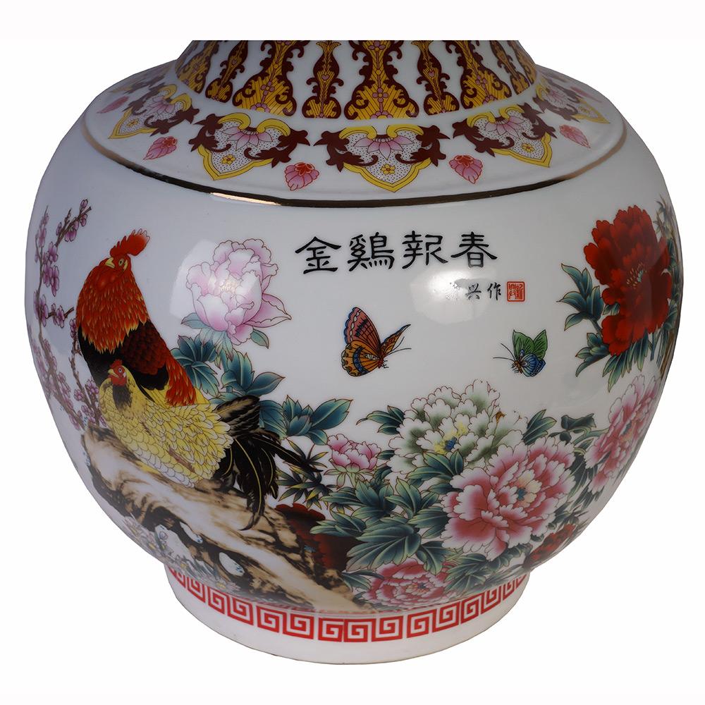 Chinese Export Mid 20th Century Chinese Hand Paint Porcelain Vase For Sale