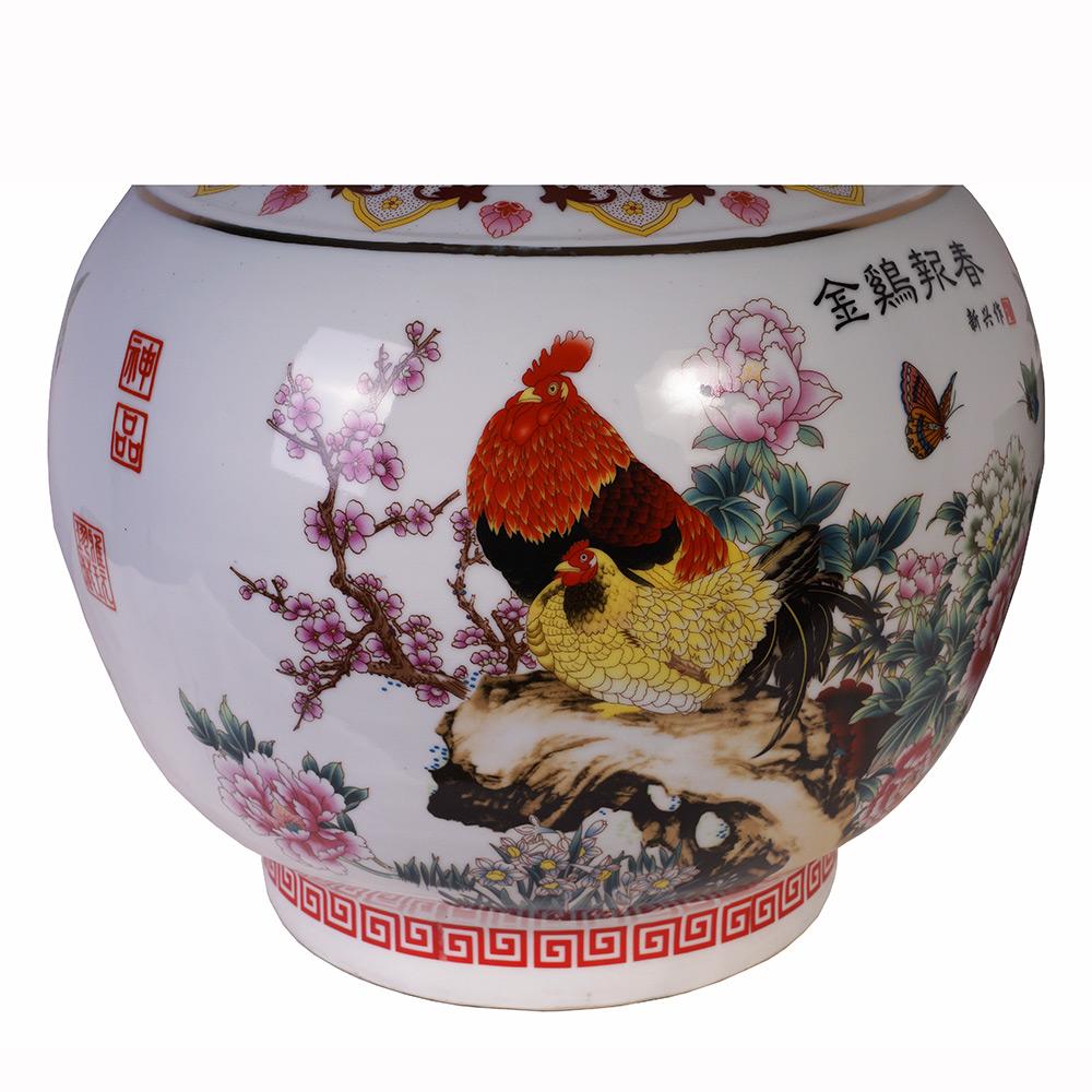 Mitte des 20. Jahrhunderts Chinesische Handmalerei Porzellan Vase (Handbemalt) im Angebot