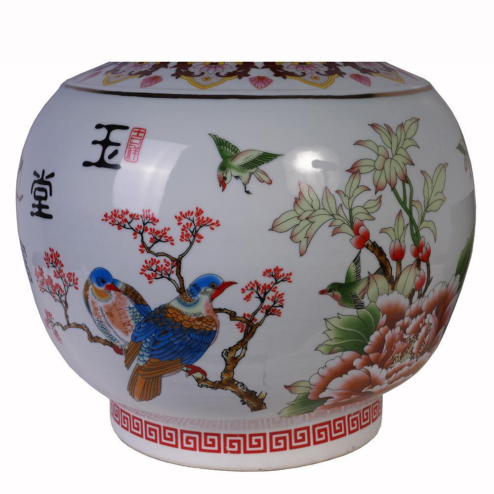 Mitte des 20. Jahrhunderts Chinesische Handmalerei Porzellan Vase im Angebot 1