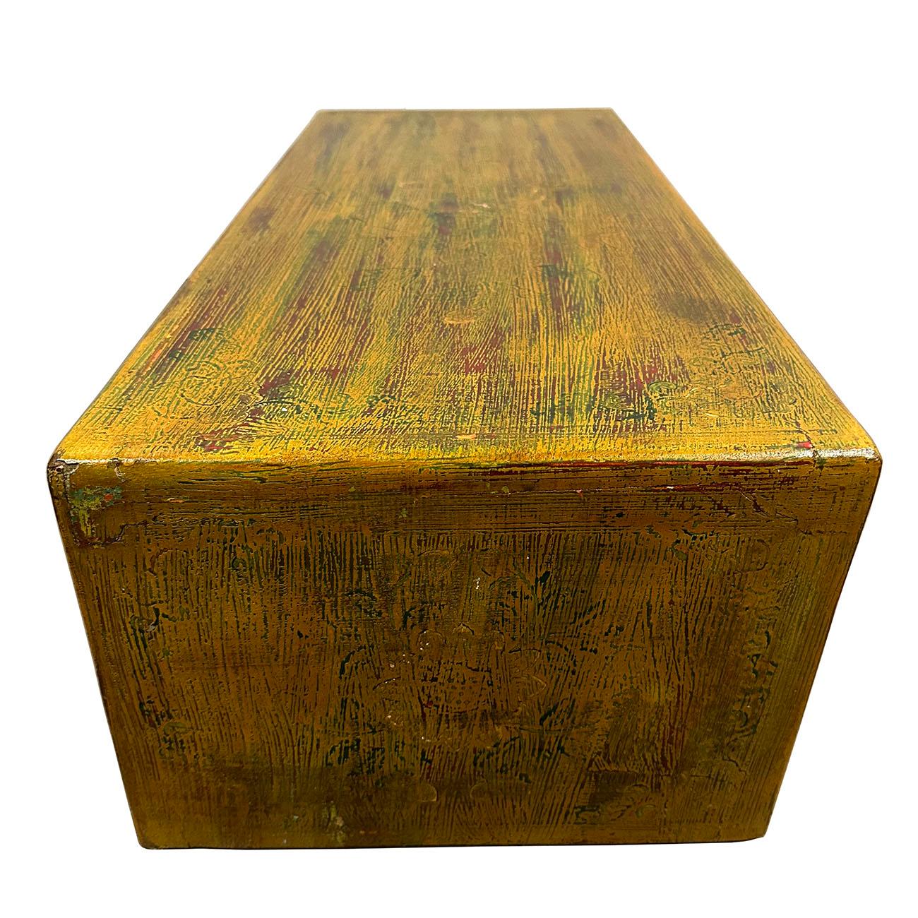 Mid-20th Century Chinese Handmade Low Coffee Table For Sale 2