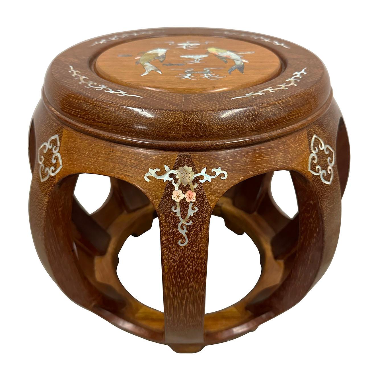 Mid-20th Century Chinese Hardwood Stool with Mather of Pearl Inlay In Good Condition In Pomona, CA