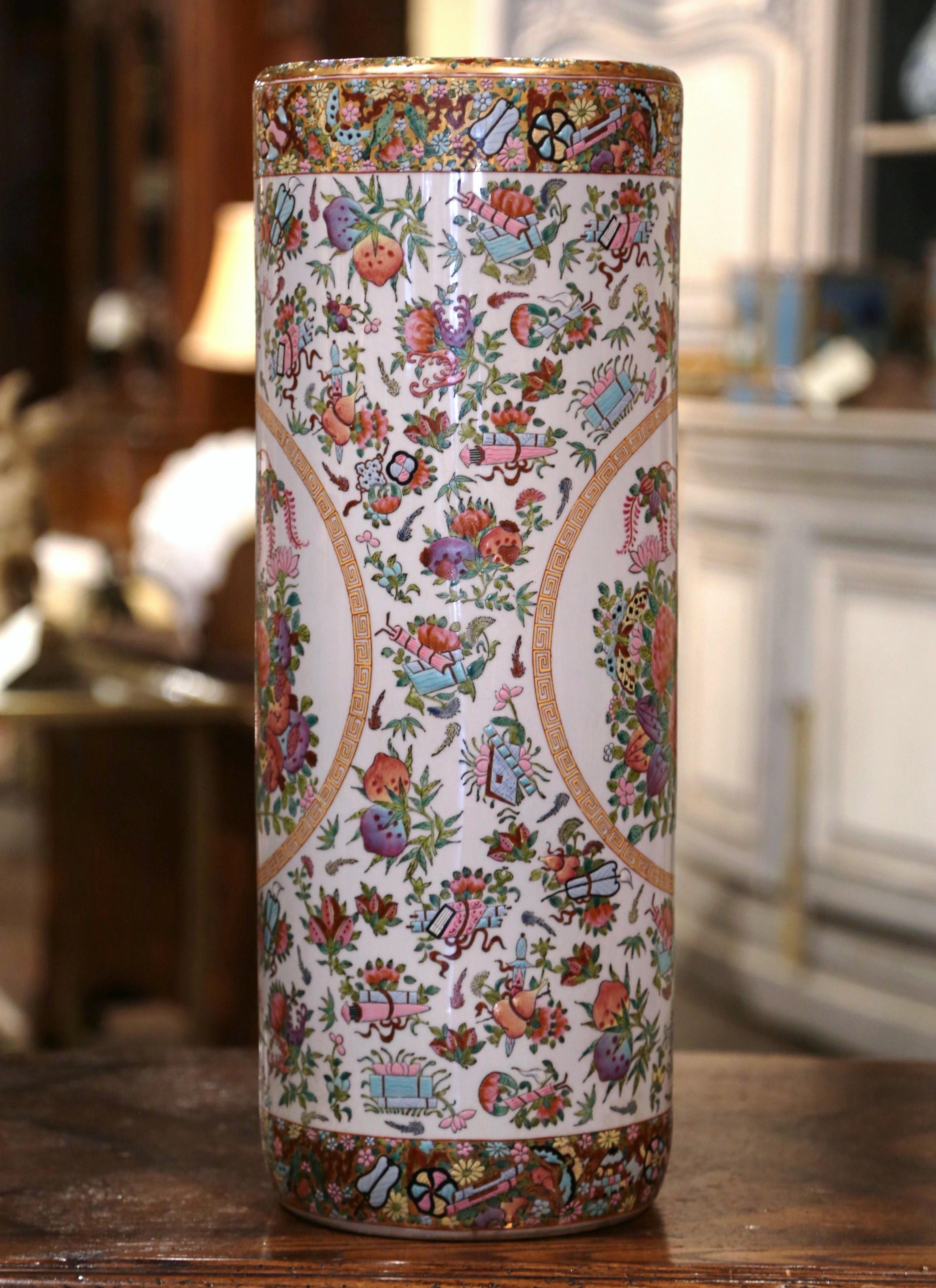 Hand-Painted Mid-20th Century Chinese Painted & Gilt Rose Medallion Porcelain Umbrella Stand