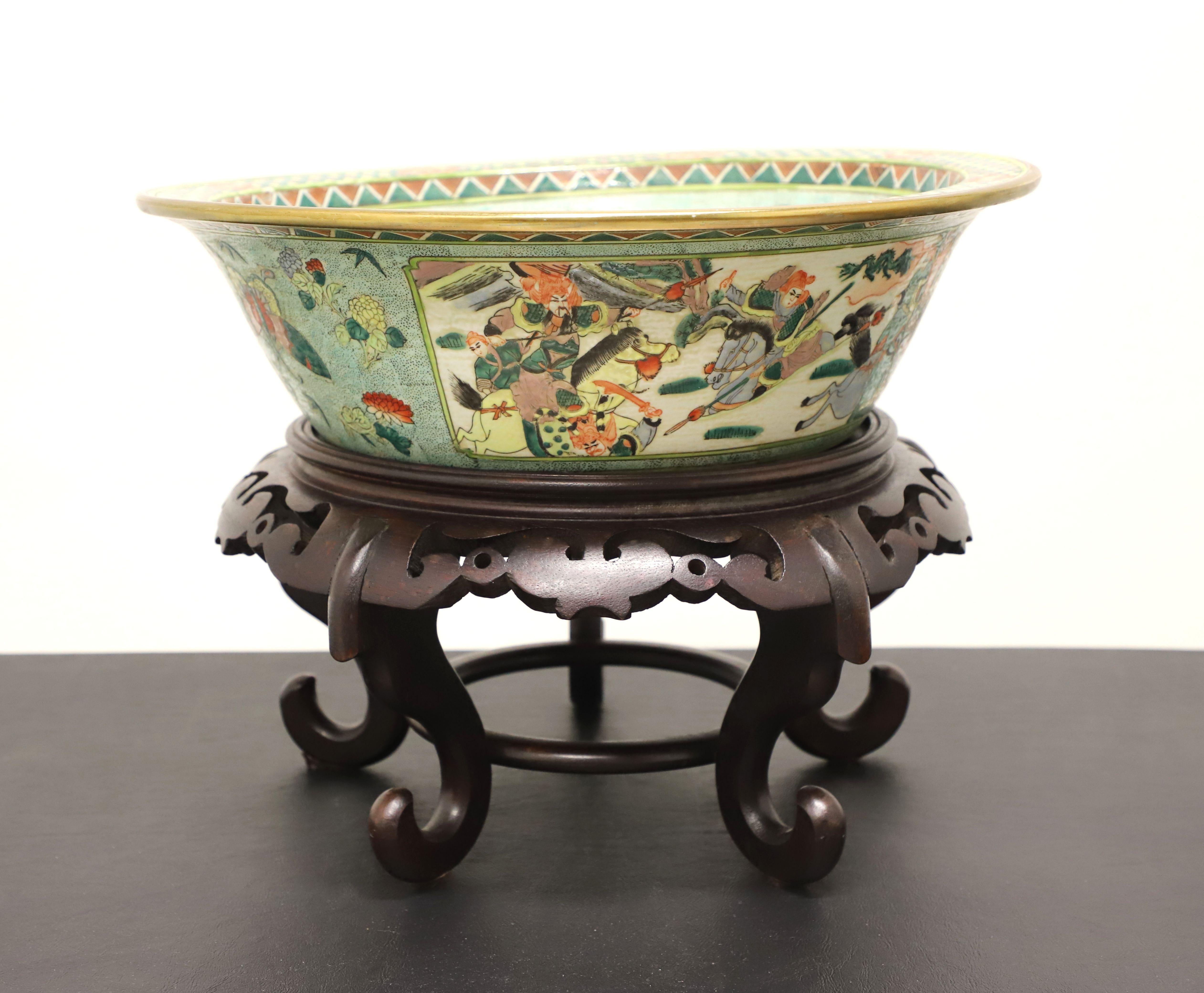 Wood Mid 20th Century Chinese Porcelain Bowl on Stand