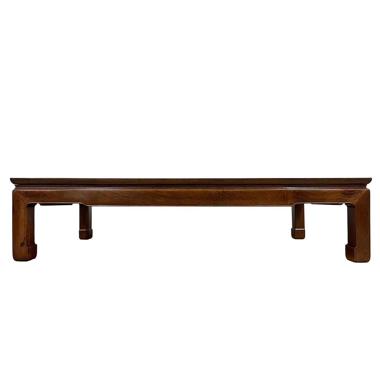Mid-20th Century Chinese Rosewood Carved Coffee Table For Sale 5