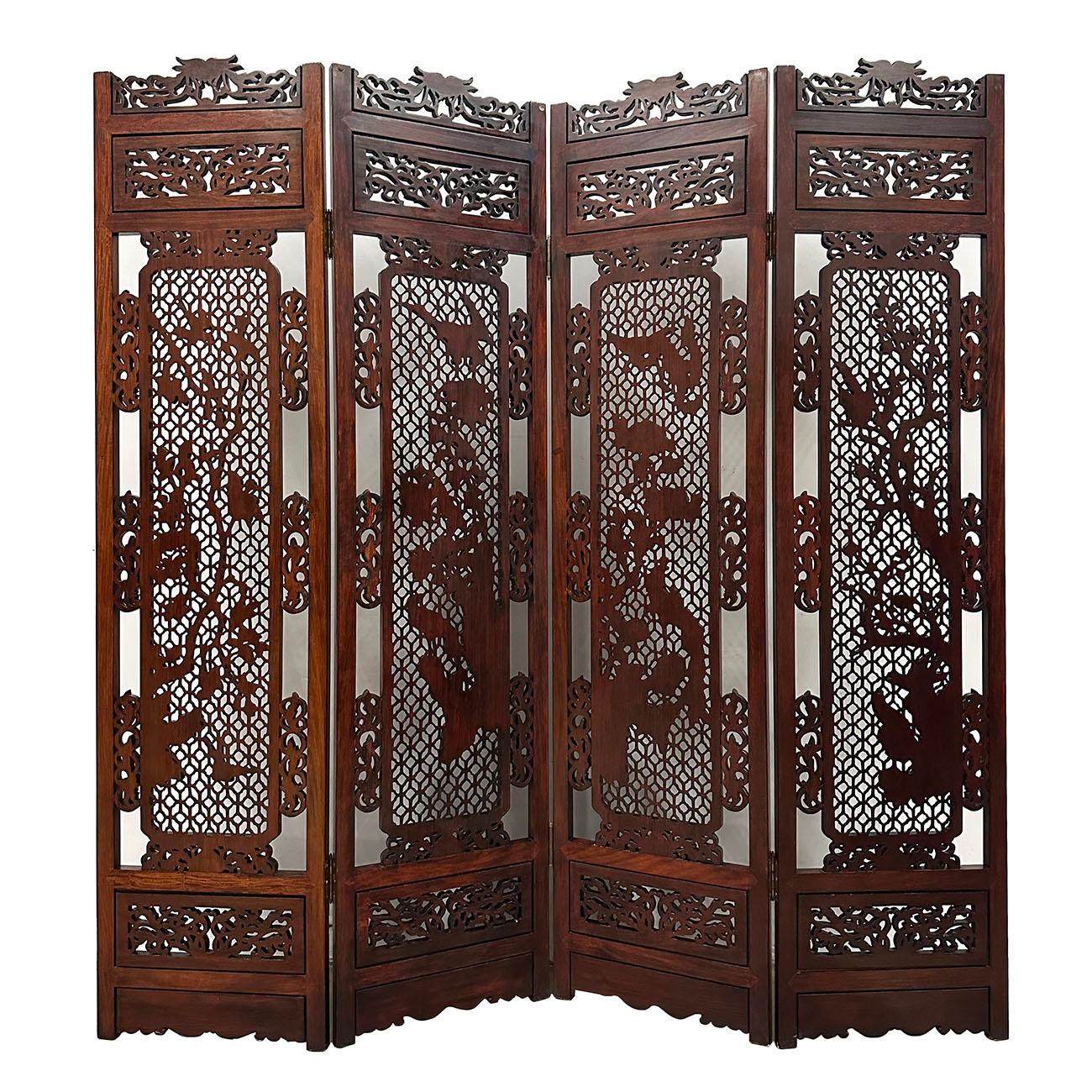 Mid-20th Century Chinese Rosewood Open Carved Screen/Room Divider For Sale 7