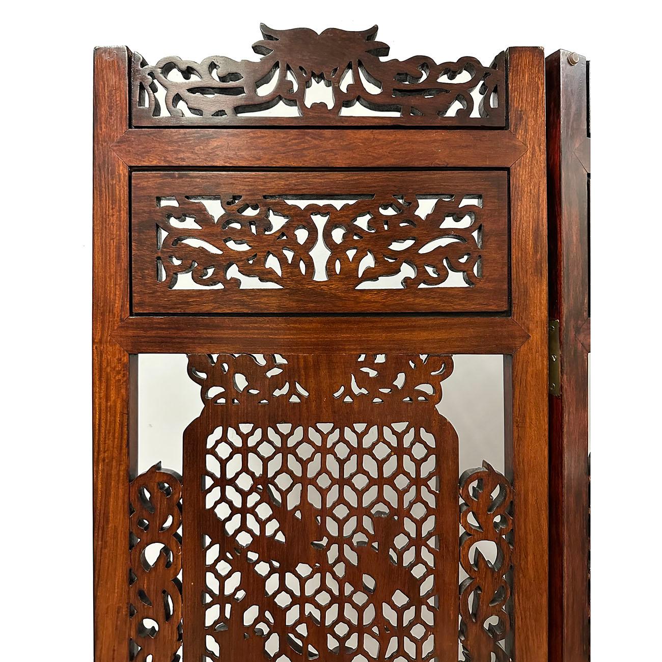 Mid-20th Century Chinese Rosewood Open Carved Screen/Room Divider For Sale 8