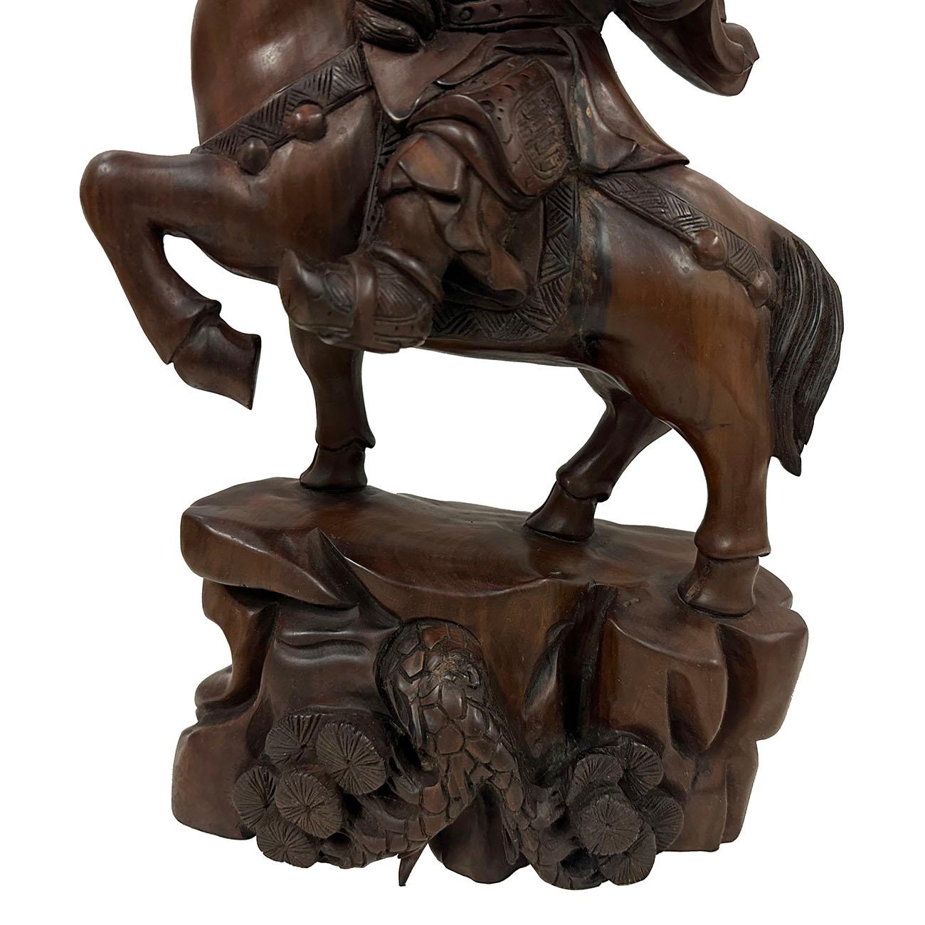 Exportation chinoise God of Martial Wealth Status, dieu chinois sculpté dans le bois du milieu du 20e siècle en vente