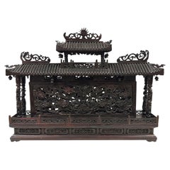 Chinesische geschnitzte Pagoden-/Nine-D Drachen-Wand aus Holz, Mitte des 20. Jahrhunderts