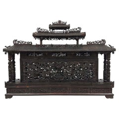 Chinesische geschnitzte Pagoden-/Nine-D Drachen-Wand aus Holz, Mitte des 20. Jahrhunderts