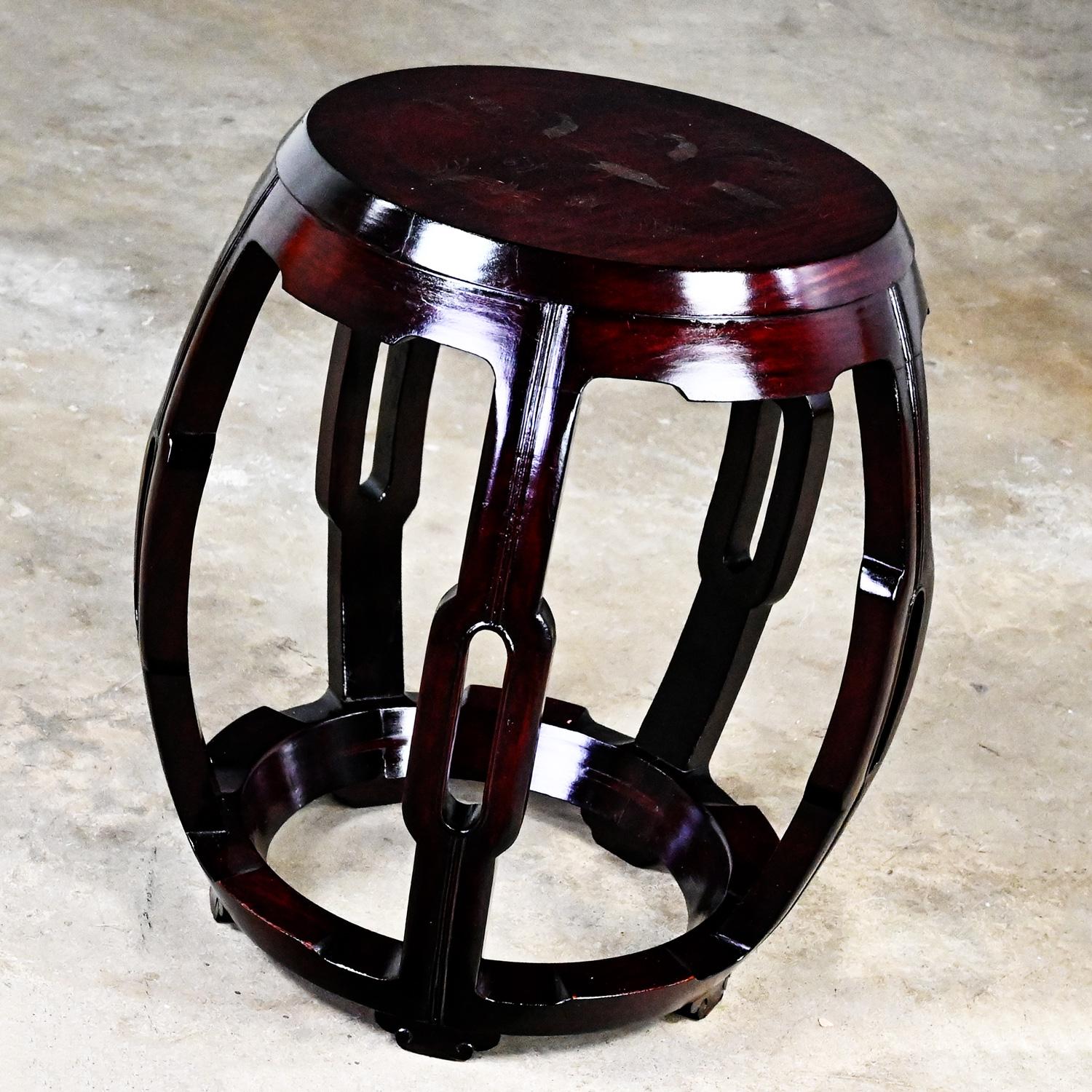 Mid 20th Century Chinoiserie Asian Rosewood Barrel Drum Table or Garden Stool For Sale 7