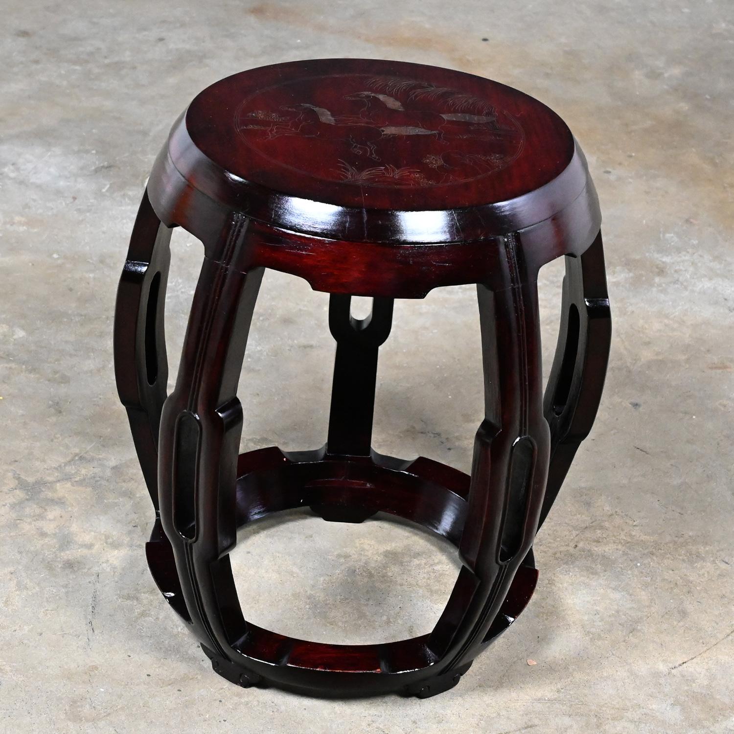 Mid 20th Century Chinoiserie Asian Rosewood Barrel Drum Table or Garden Stool For Sale 9