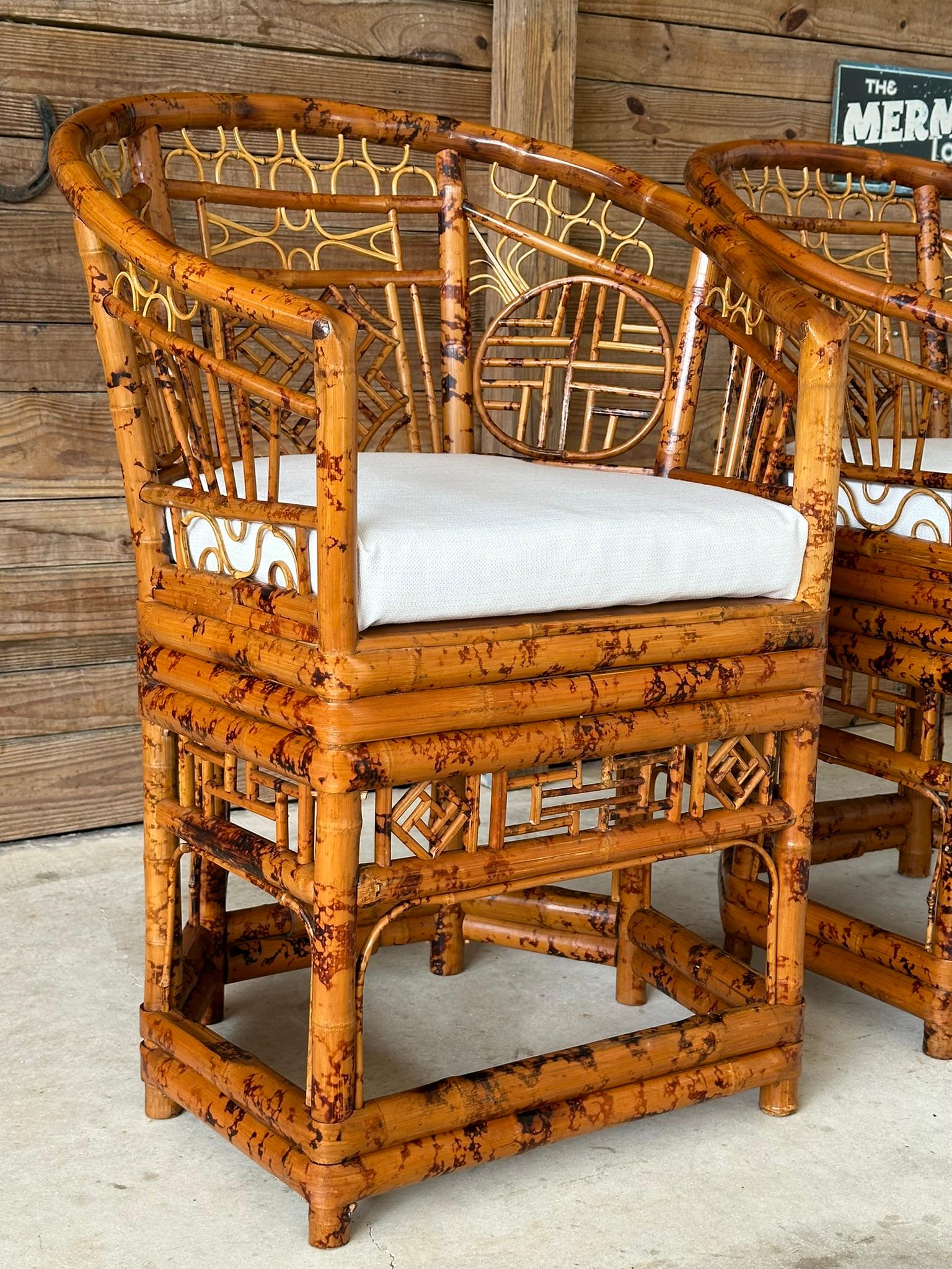 Chaise d'appoint en bambou tortue Chippendale Chinoiserie du milieu du 20ème siècle - Paire en vente 5