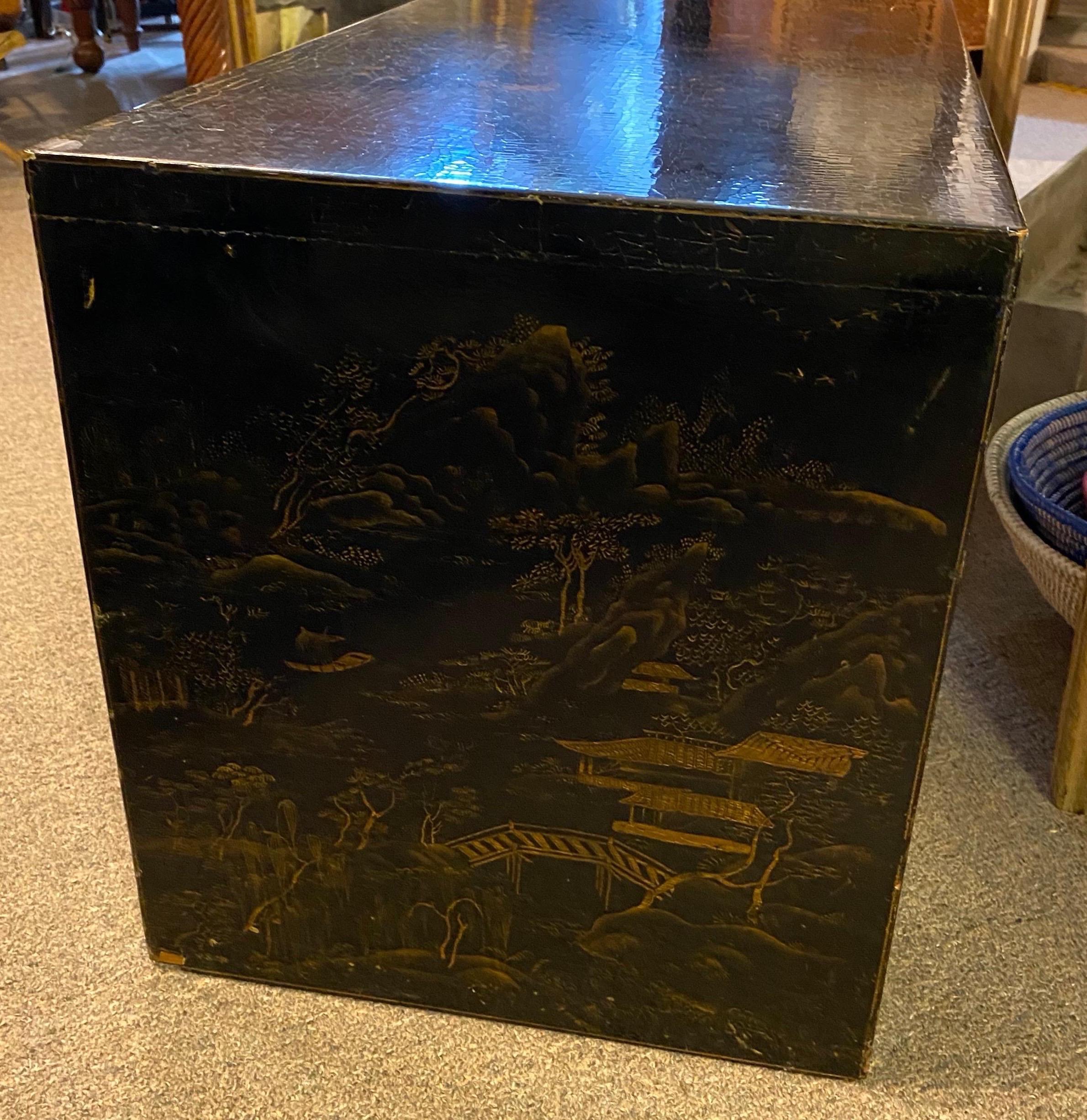 Mid-20th Century Chinoiserie Coffee Table or Bench 5