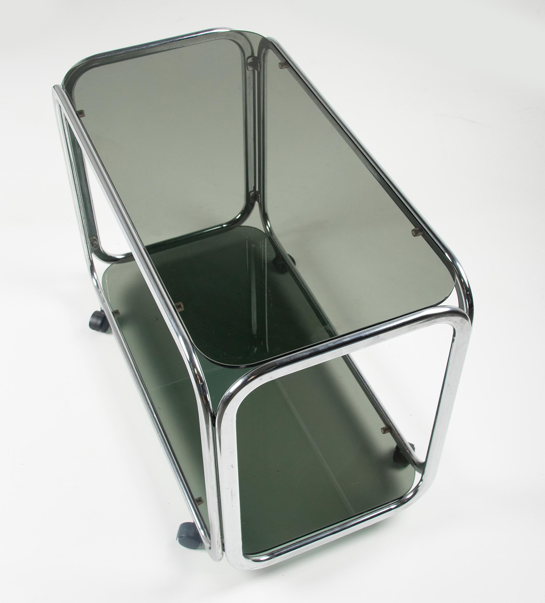 Mid-20th Century Chrome Bar Cart Smoked Glass In Good Condition For Sale In Casteren, Noord-Brabant